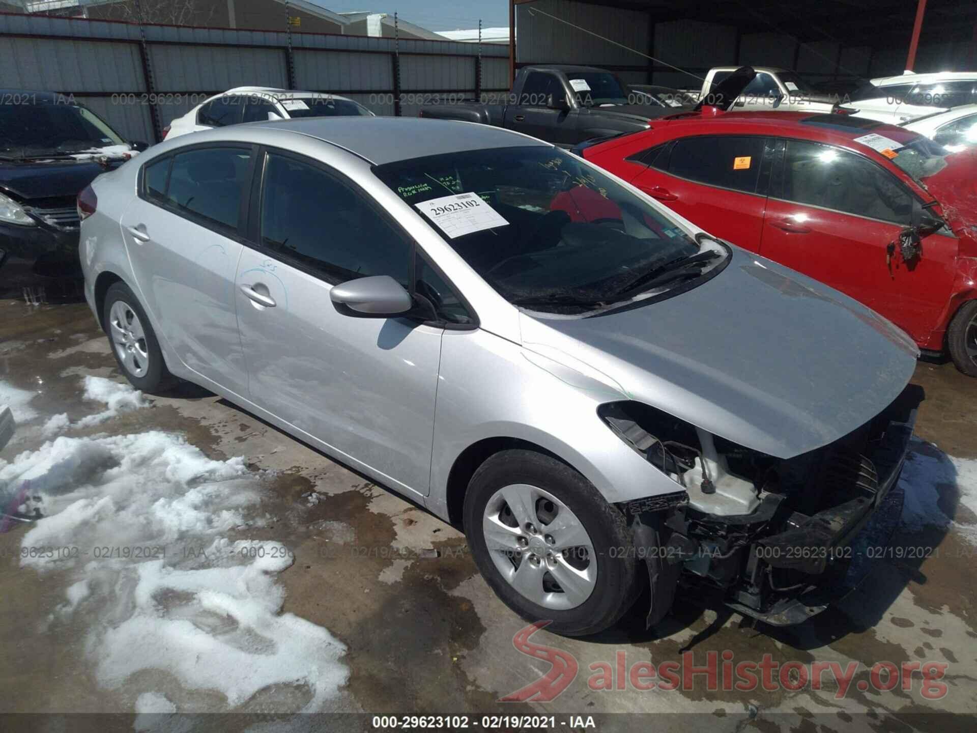 3KPFK4A73HE137654 2017 KIA FORTE