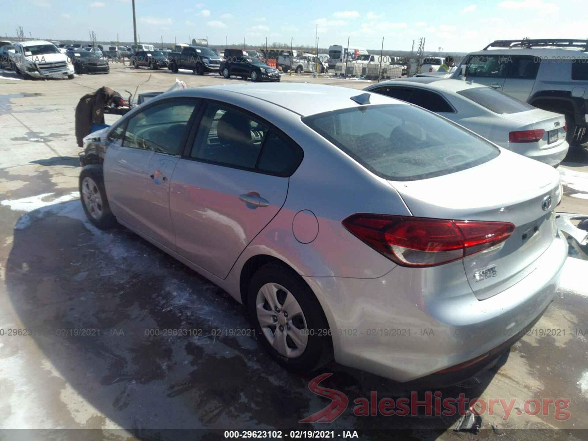 3KPFK4A73HE137654 2017 KIA FORTE