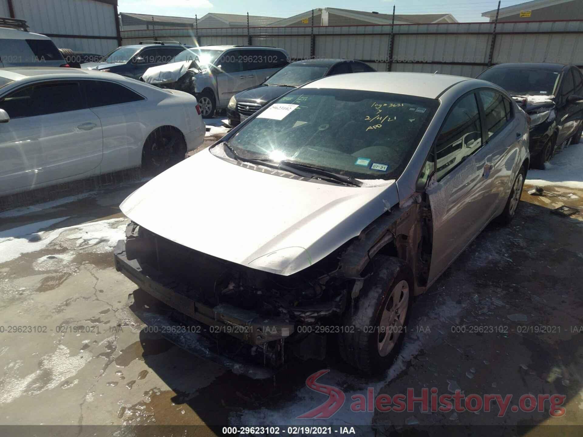 3KPFK4A73HE137654 2017 KIA FORTE