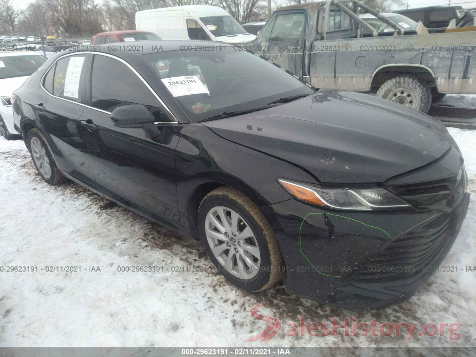 JTNB11HK5J3016224 2018 TOYOTA CAMRY