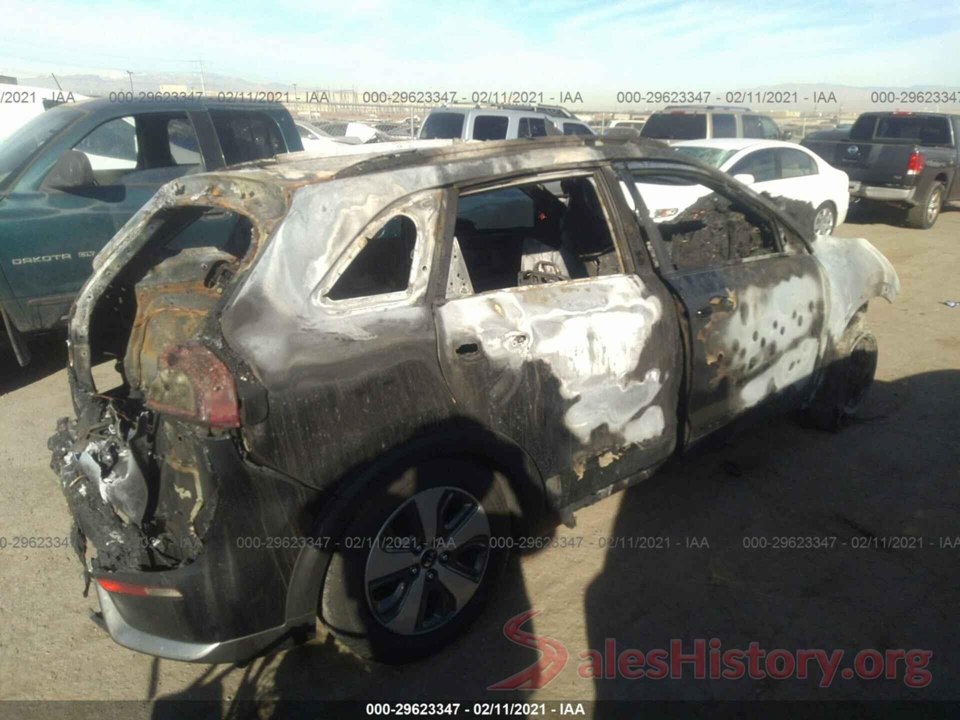 KNDCB3LC0K5274996 2019 KIA NIRO