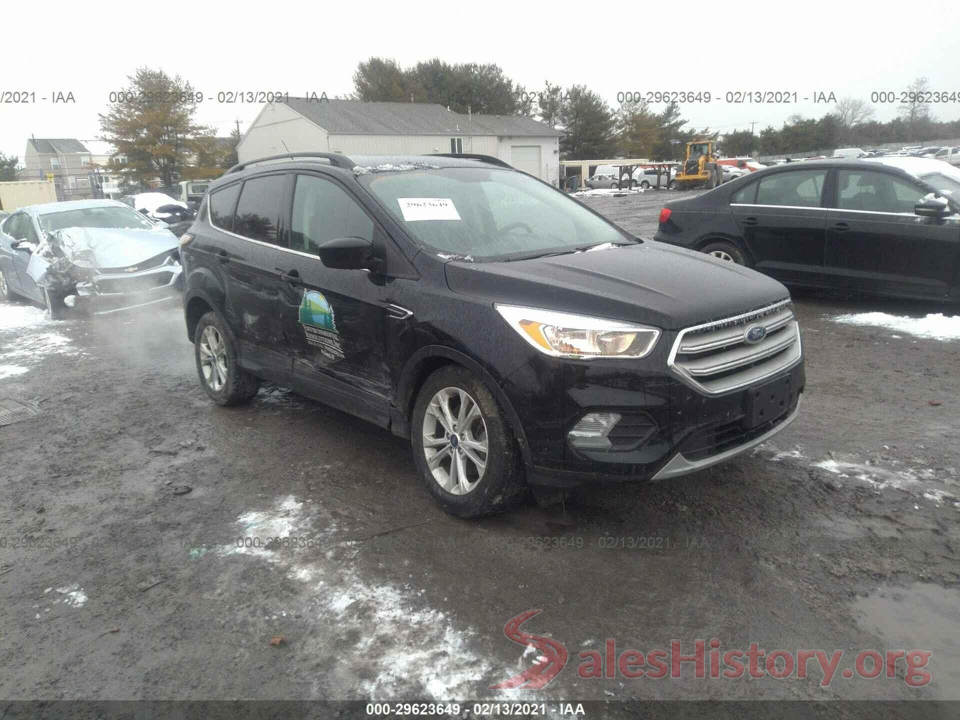 1FMCU9GD8JUC26212 2018 FORD ESCAPE