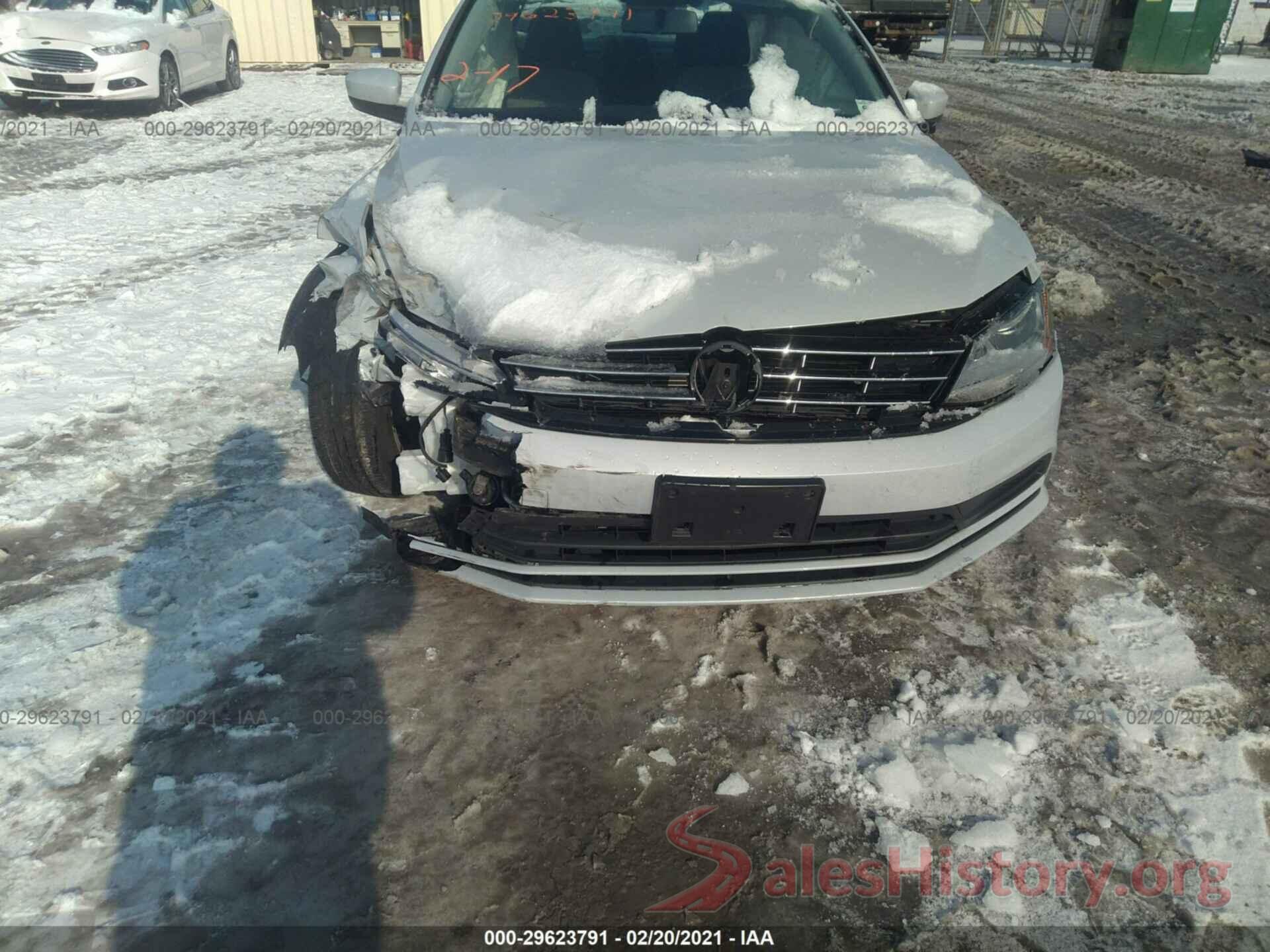 3VW2B7AJ5JM212276 2018 VOLKSWAGEN JETTA