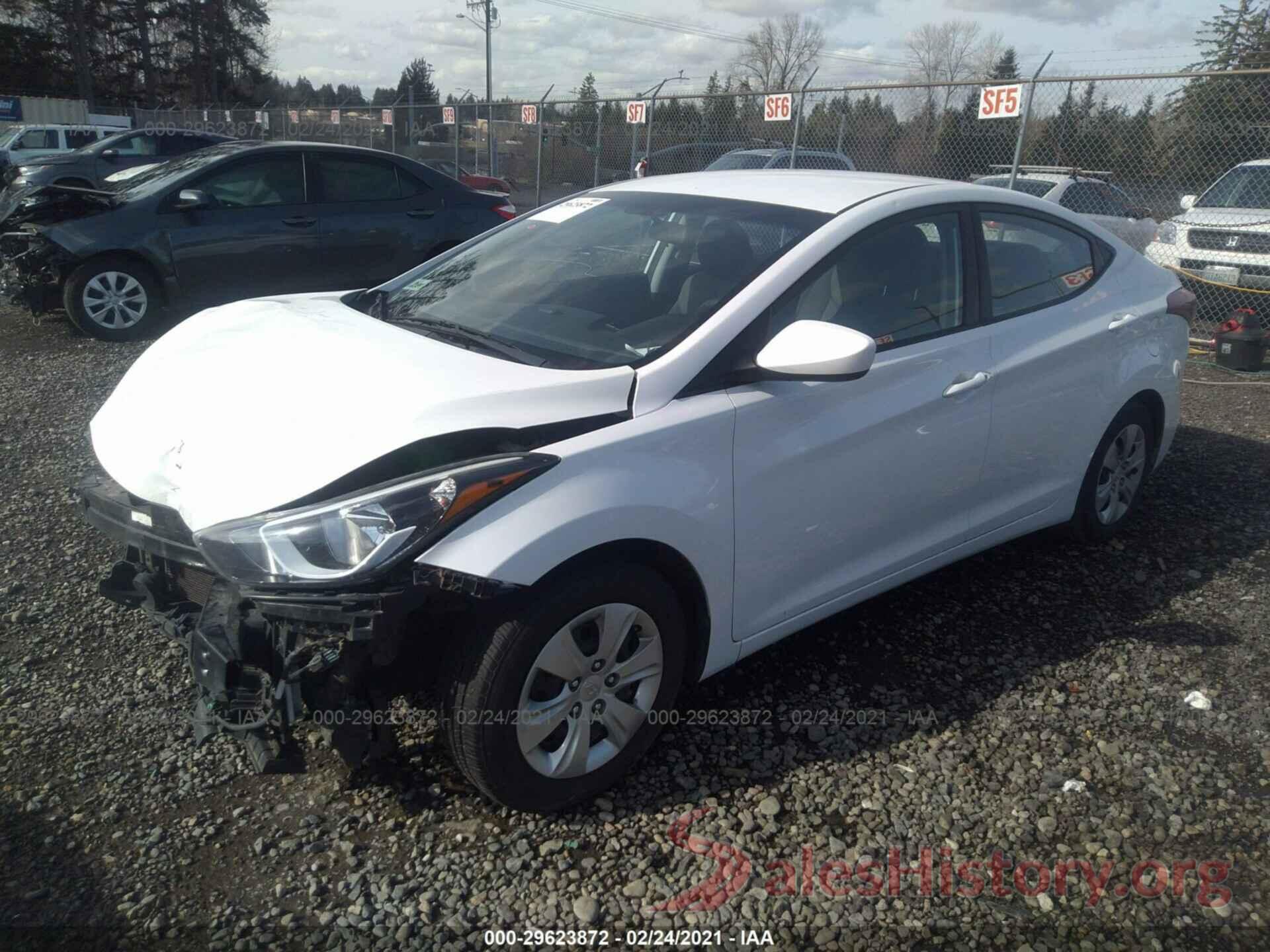 5NPDH4AEXGH698285 2016 HYUNDAI ELANTRA