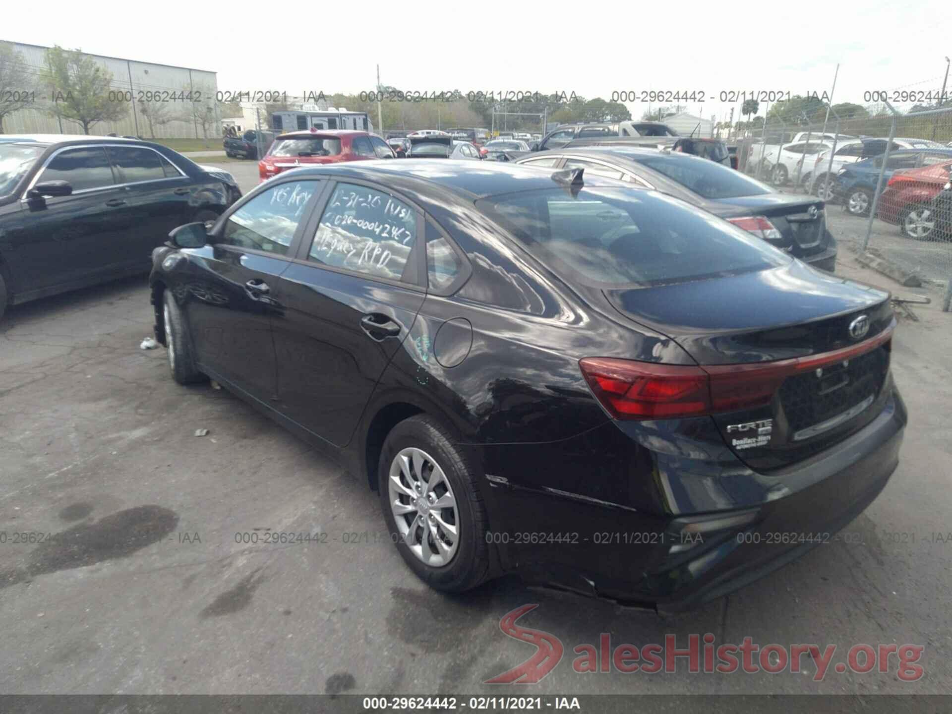 3KPF24AD9KE037975 2019 KIA FORTE