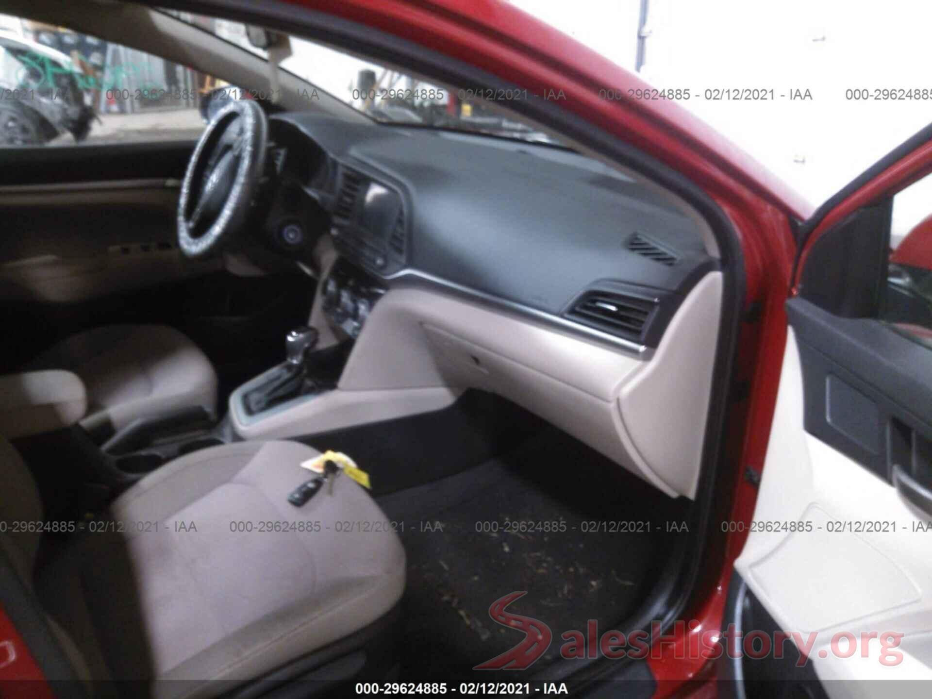 KMHD84LF8KU833800 2019 HYUNDAI ELANTRA