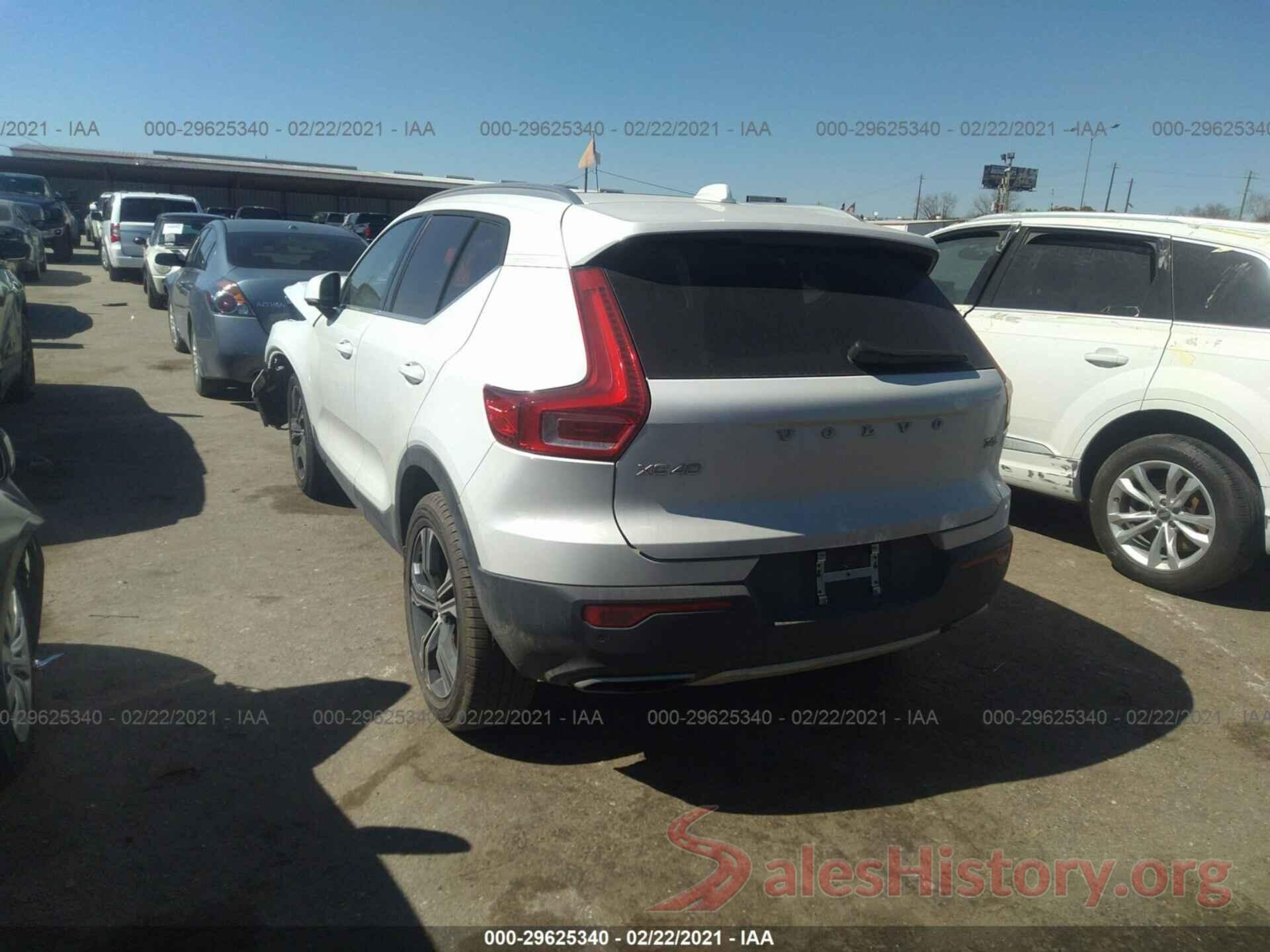 YV4AC2HL3L2171529 2020 VOLVO XC40