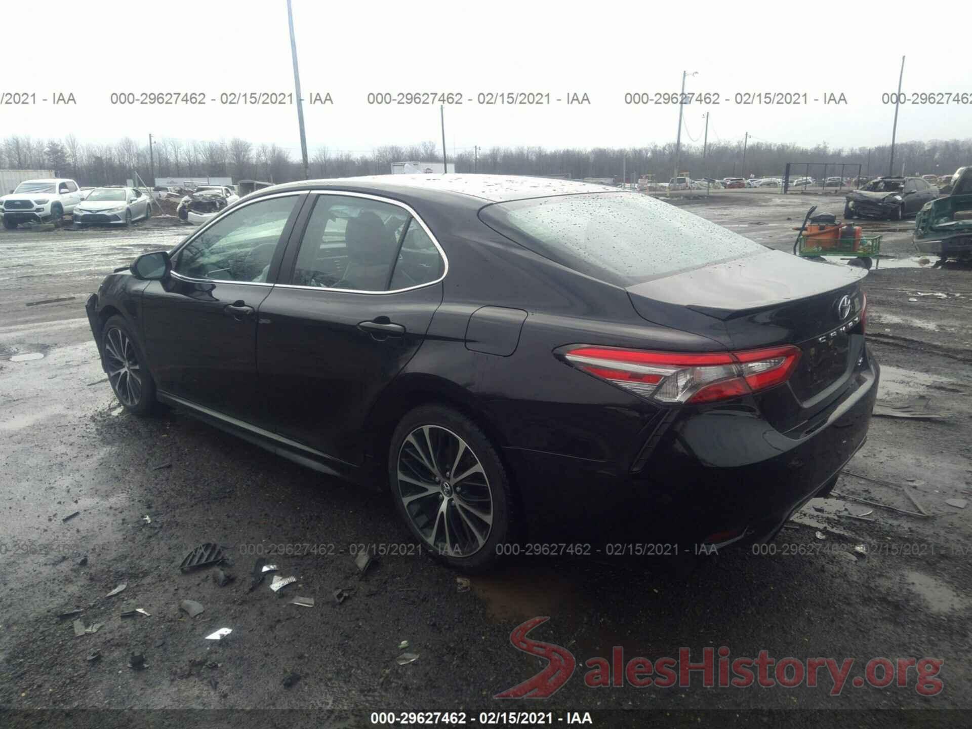 4T1B11HK9JU663509 2018 TOYOTA CAMRY