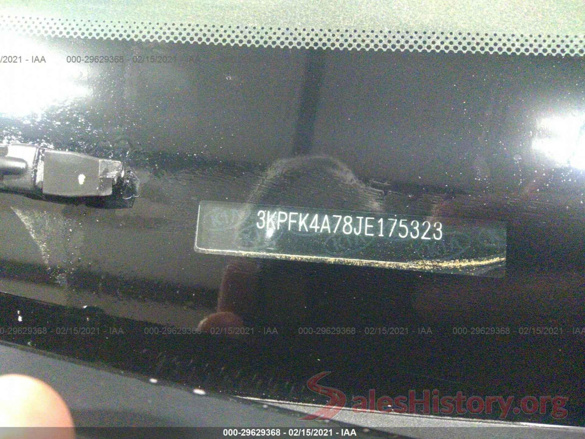 3KPFK4A78JE175323 2018 KIA FORTE