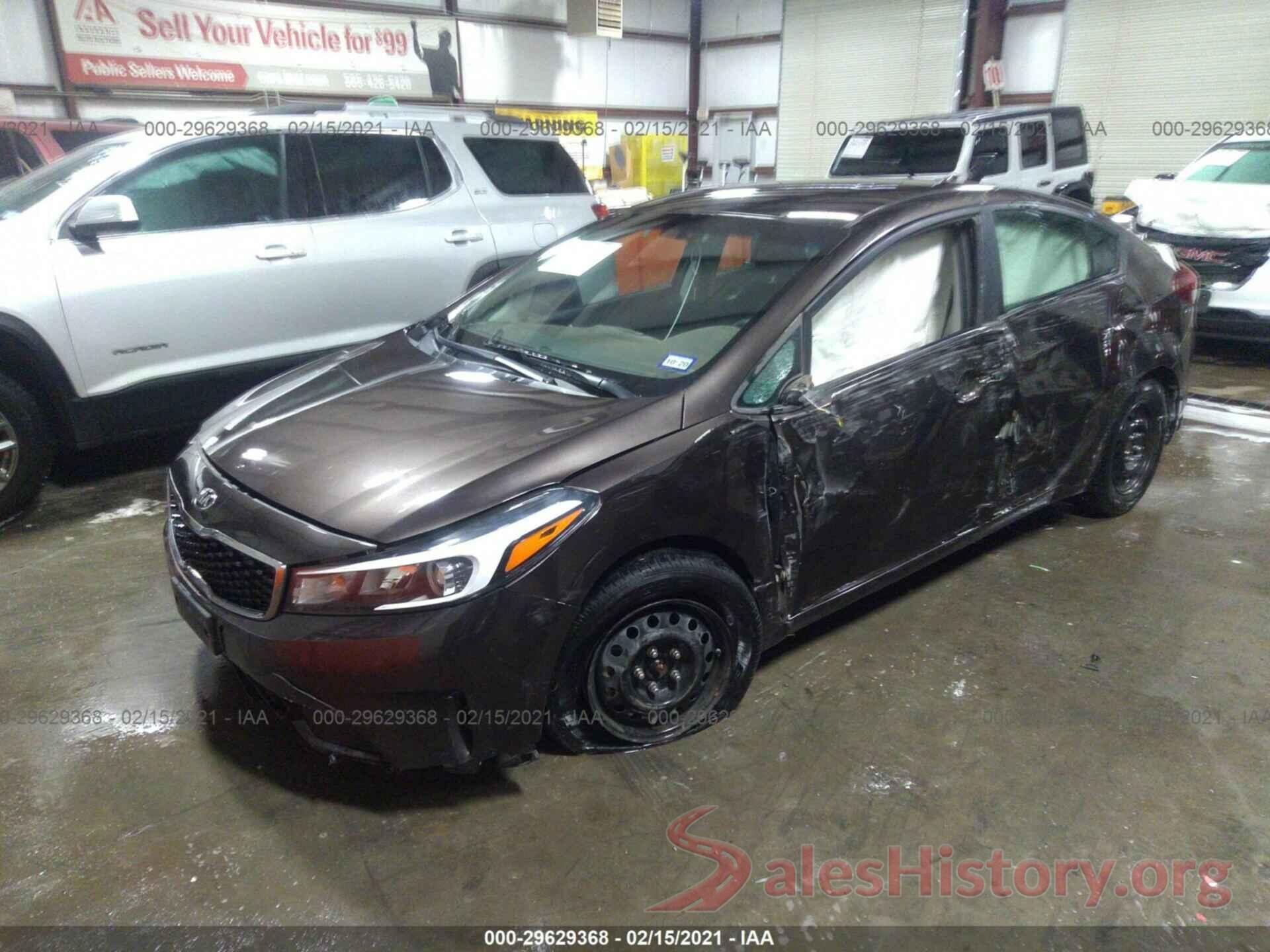 3KPFK4A78JE175323 2018 KIA FORTE