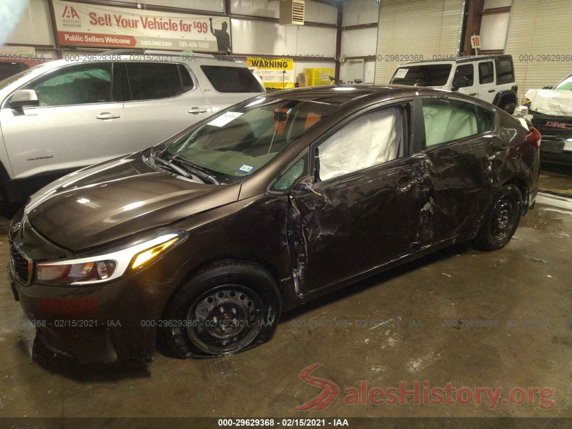 3KPFK4A78JE175323 2018 KIA FORTE