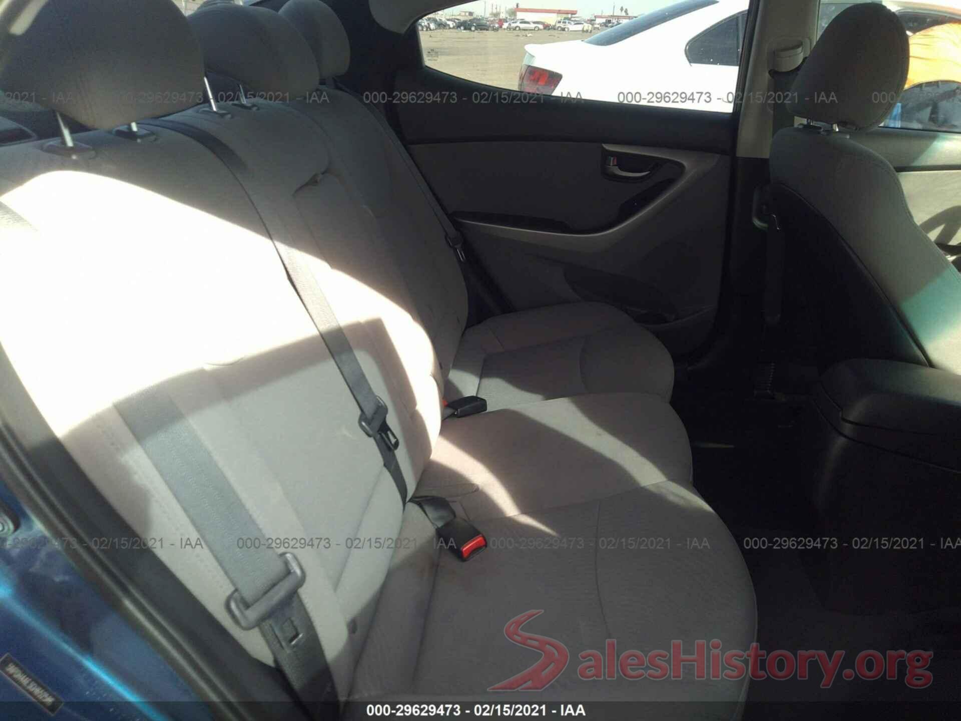 5NPDH4AE3GH652586 2016 HYUNDAI ELANTRA