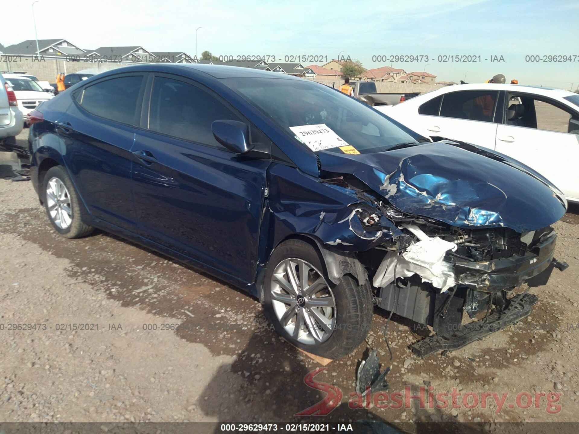 5NPDH4AE3GH652586 2016 HYUNDAI ELANTRA