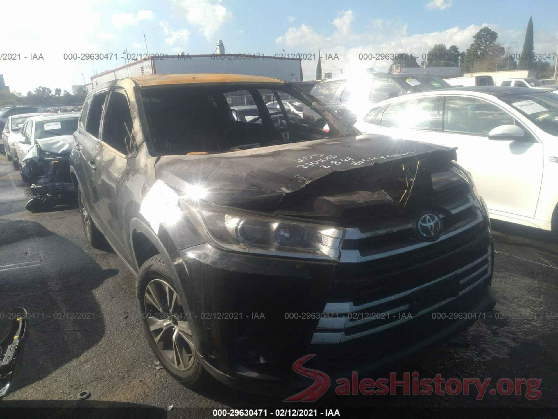 5TDZARFH3KS050946 2019 TOYOTA HIGHLANDER