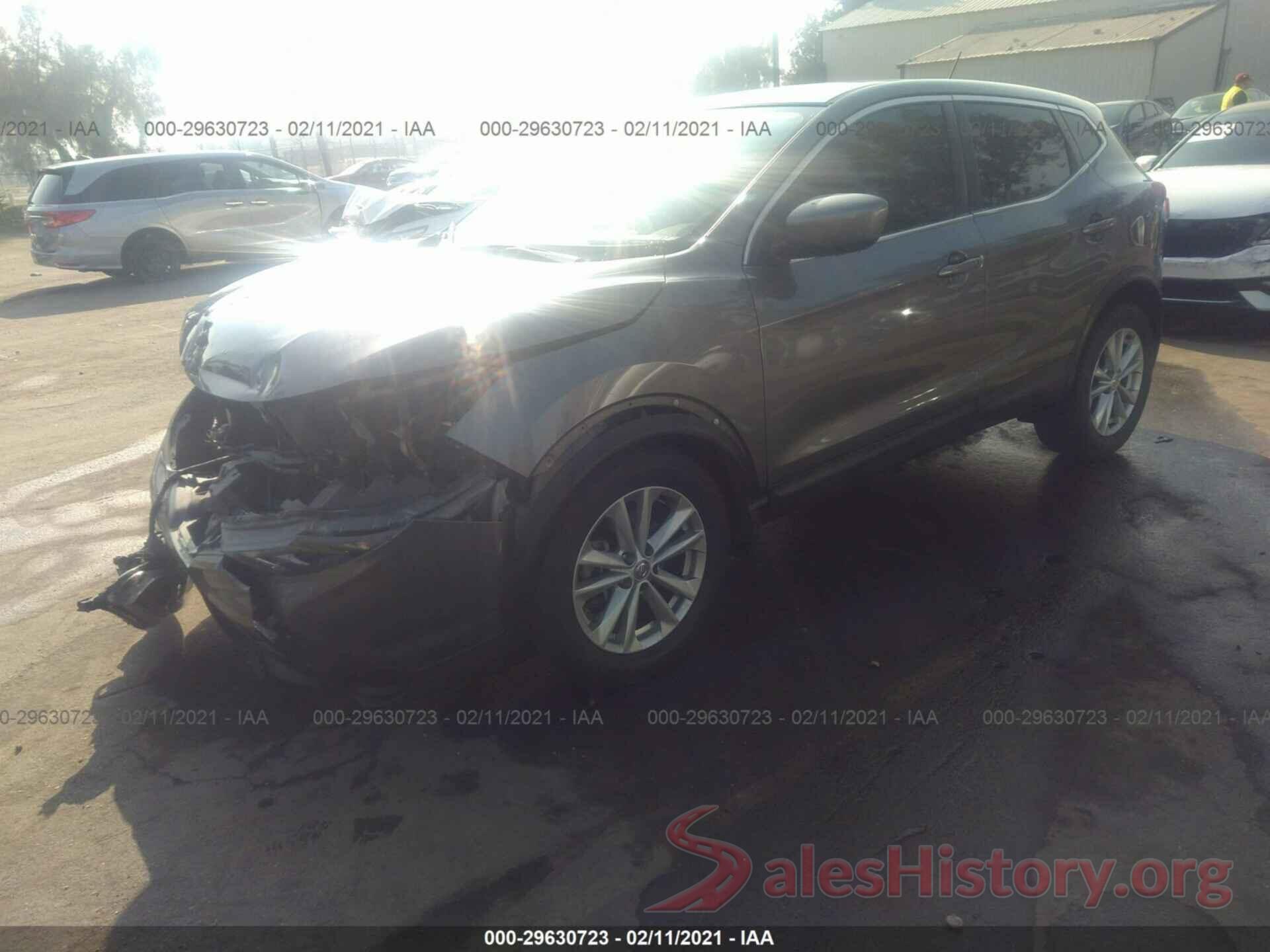 JN1BJ1CP4HW033728 2017 NISSAN ROGUE SPORT