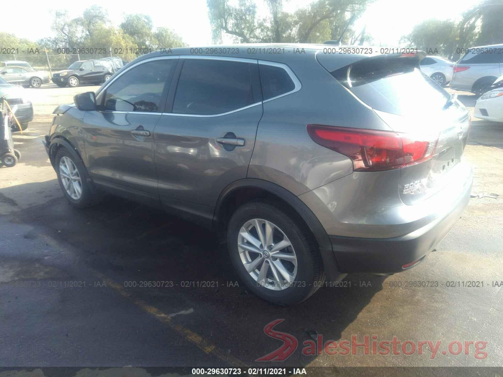 JN1BJ1CP4HW033728 2017 NISSAN ROGUE SPORT