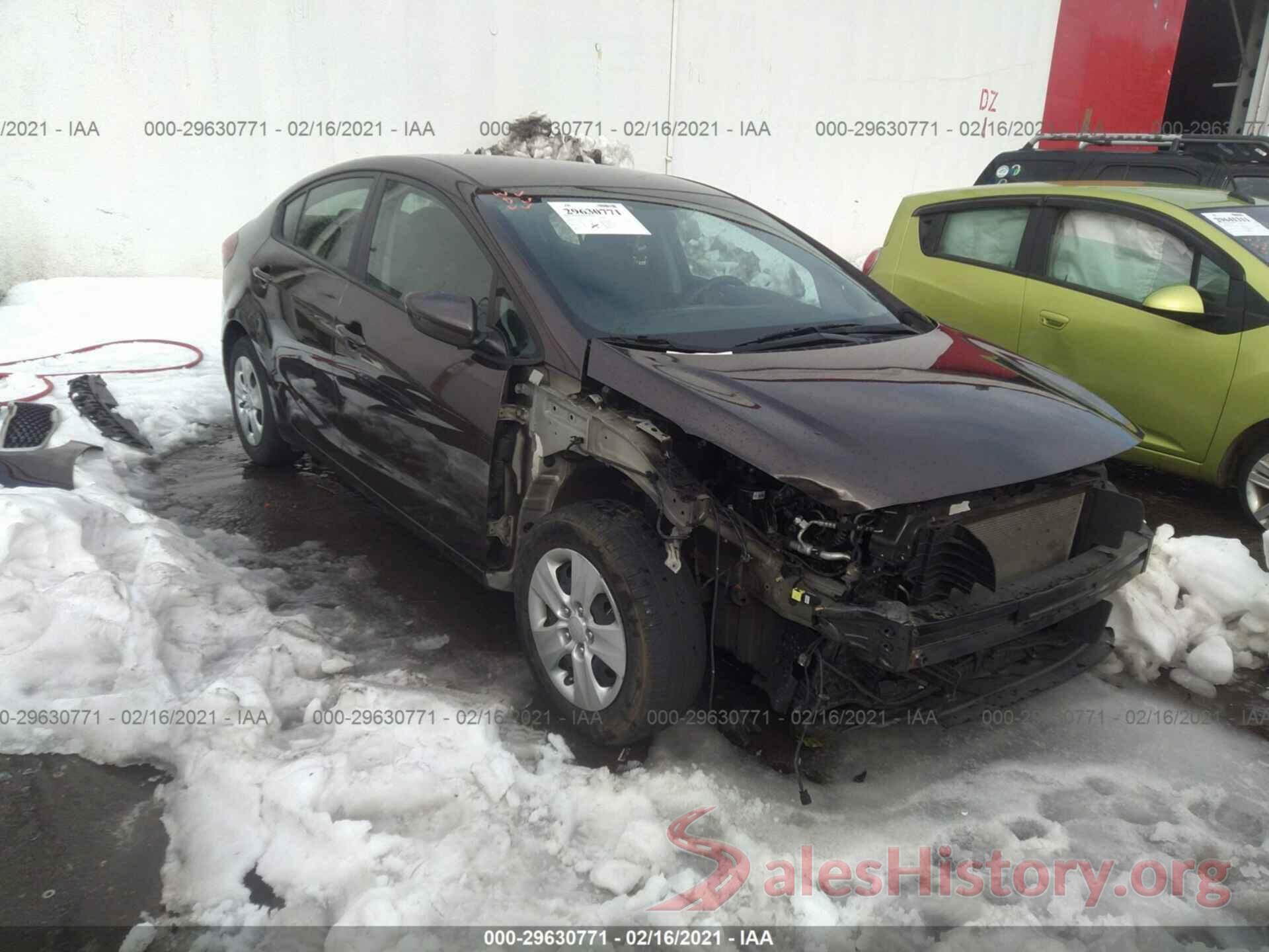 3KPFL4A79JE183492 2018 KIA FORTE