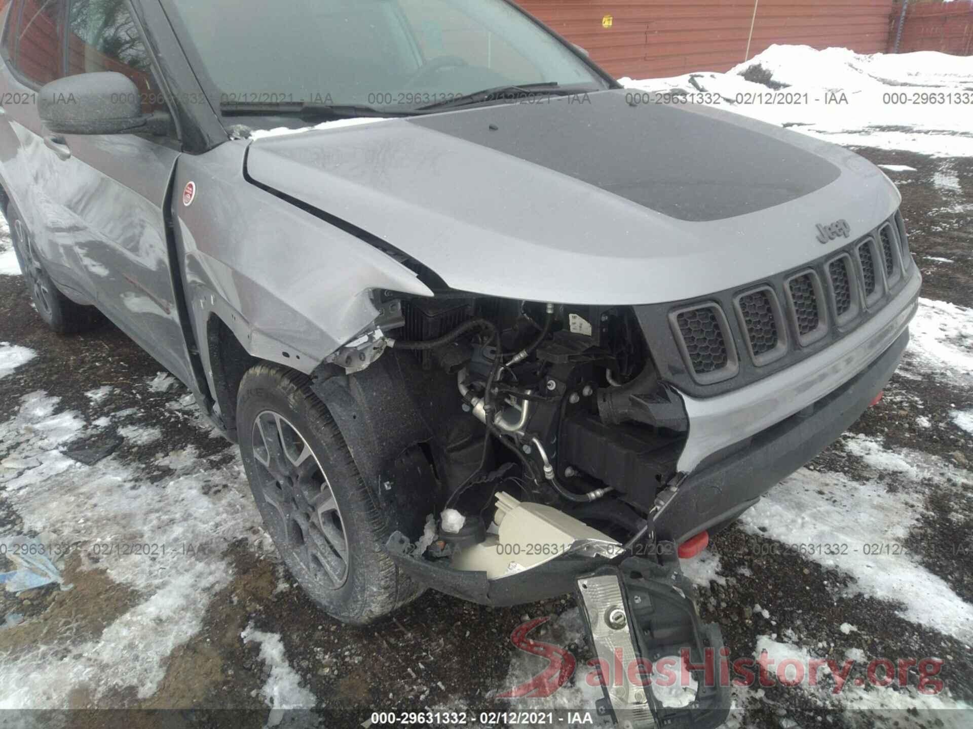 3C4NJDDB3KT712823 2019 JEEP COMPASS