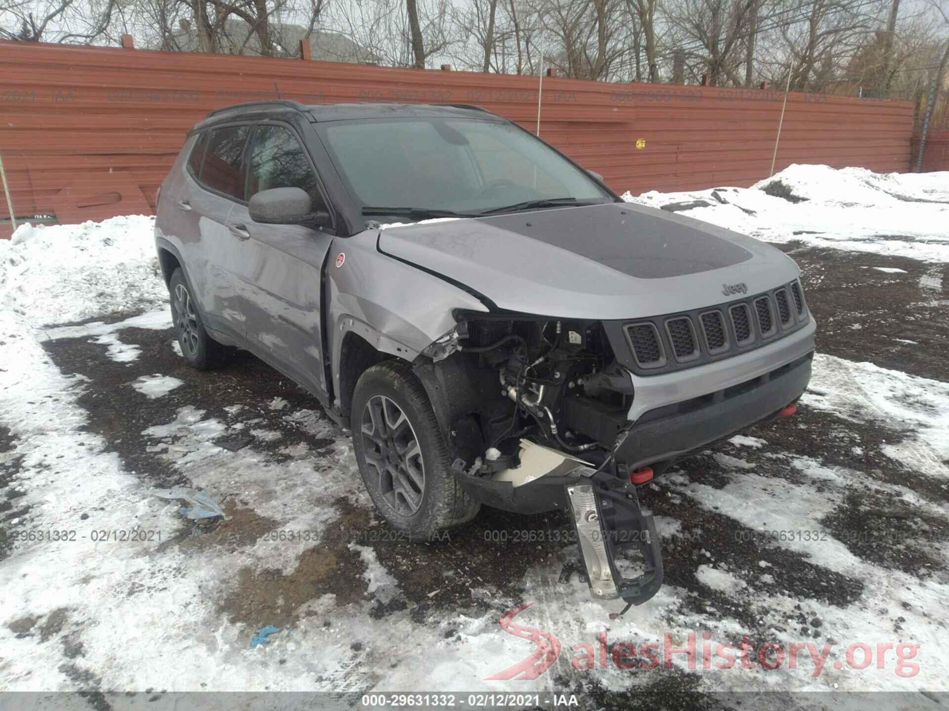 3C4NJDDB3KT712823 2019 JEEP COMPASS