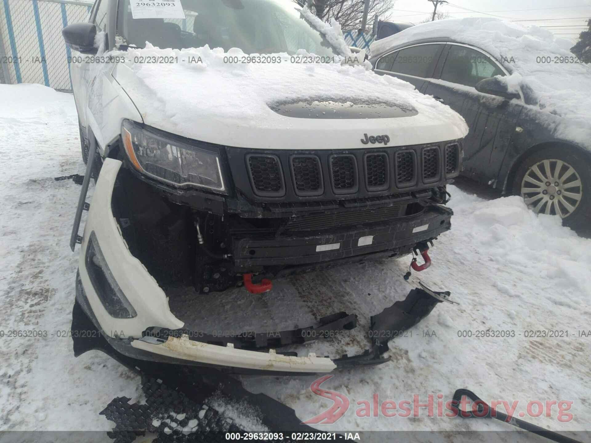 3C4NJDDB7KT740110 2019 JEEP COMPASS