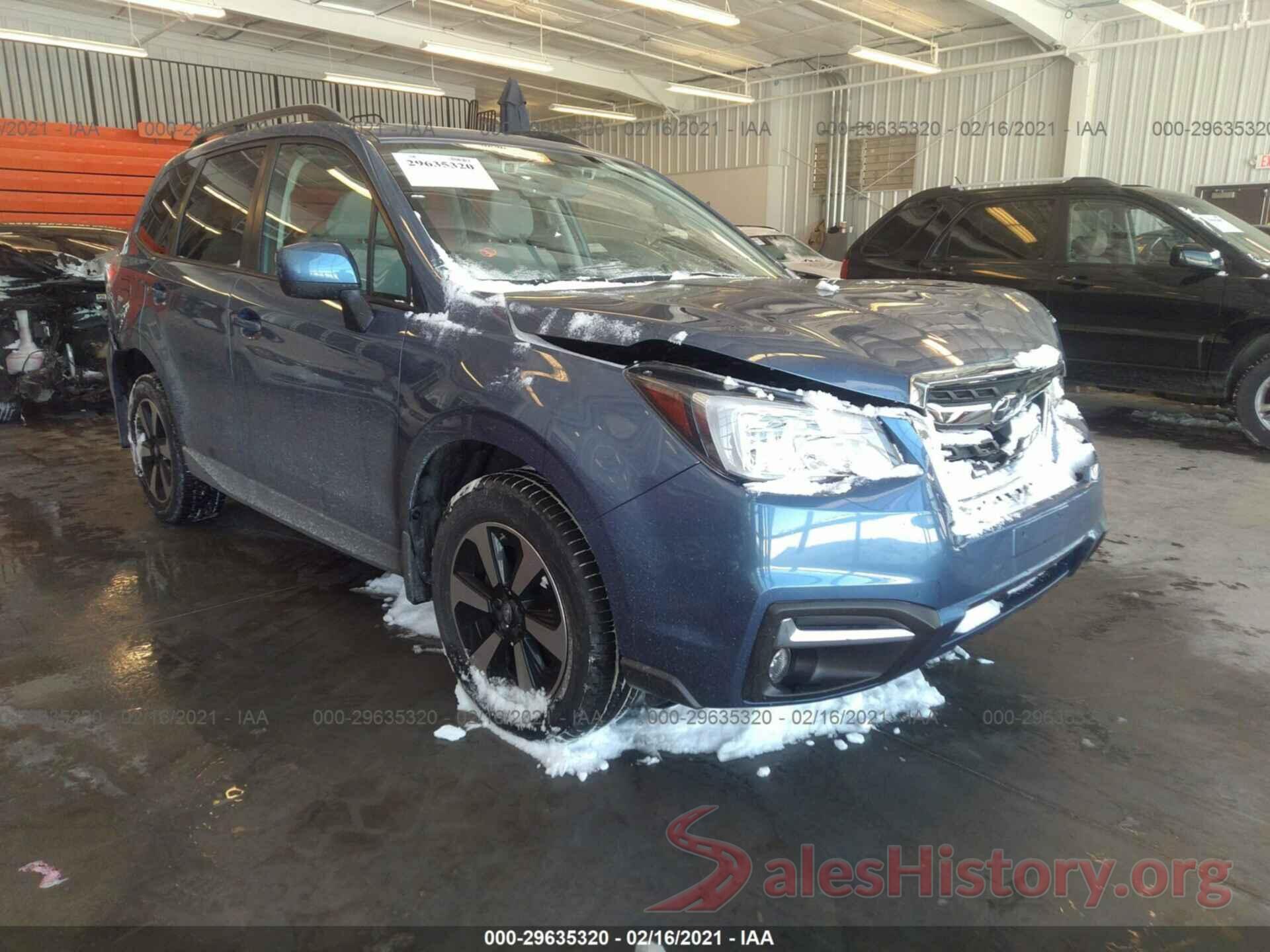 JF2SJAGC3JH587570 2018 SUBARU FORESTER