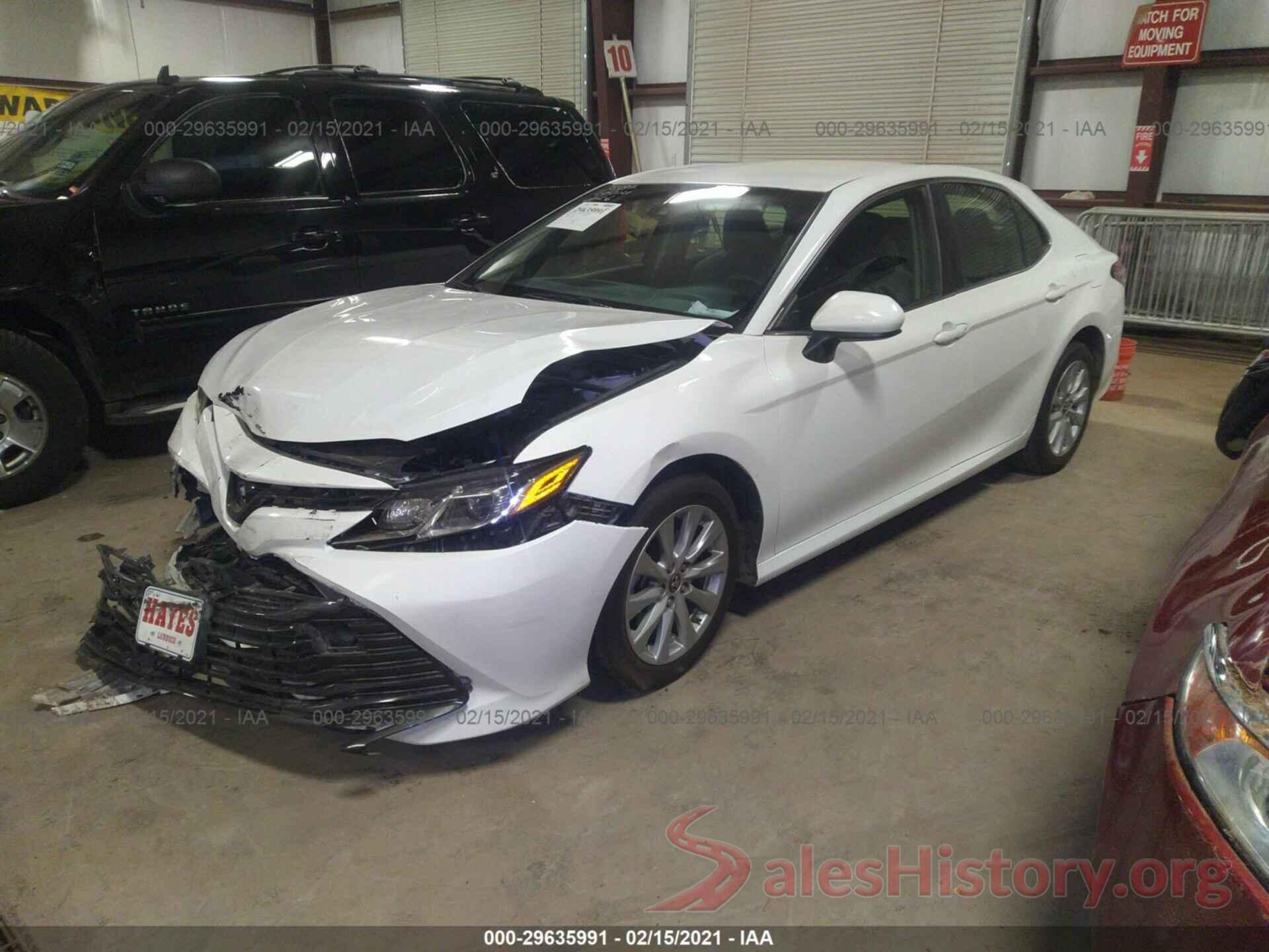 JTNB11HK8J3034281 2018 TOYOTA CAMRY