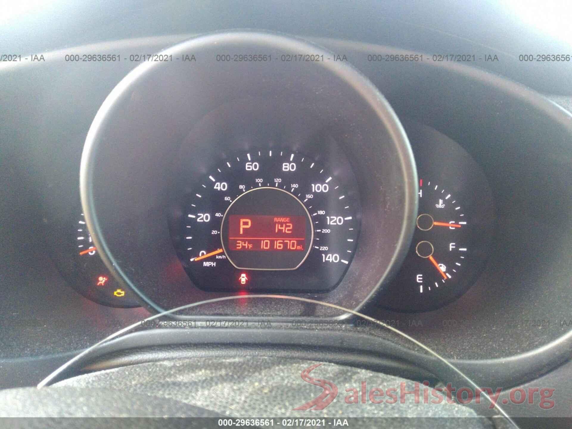 KNDJN2A21G7834636 2016 KIA SOUL