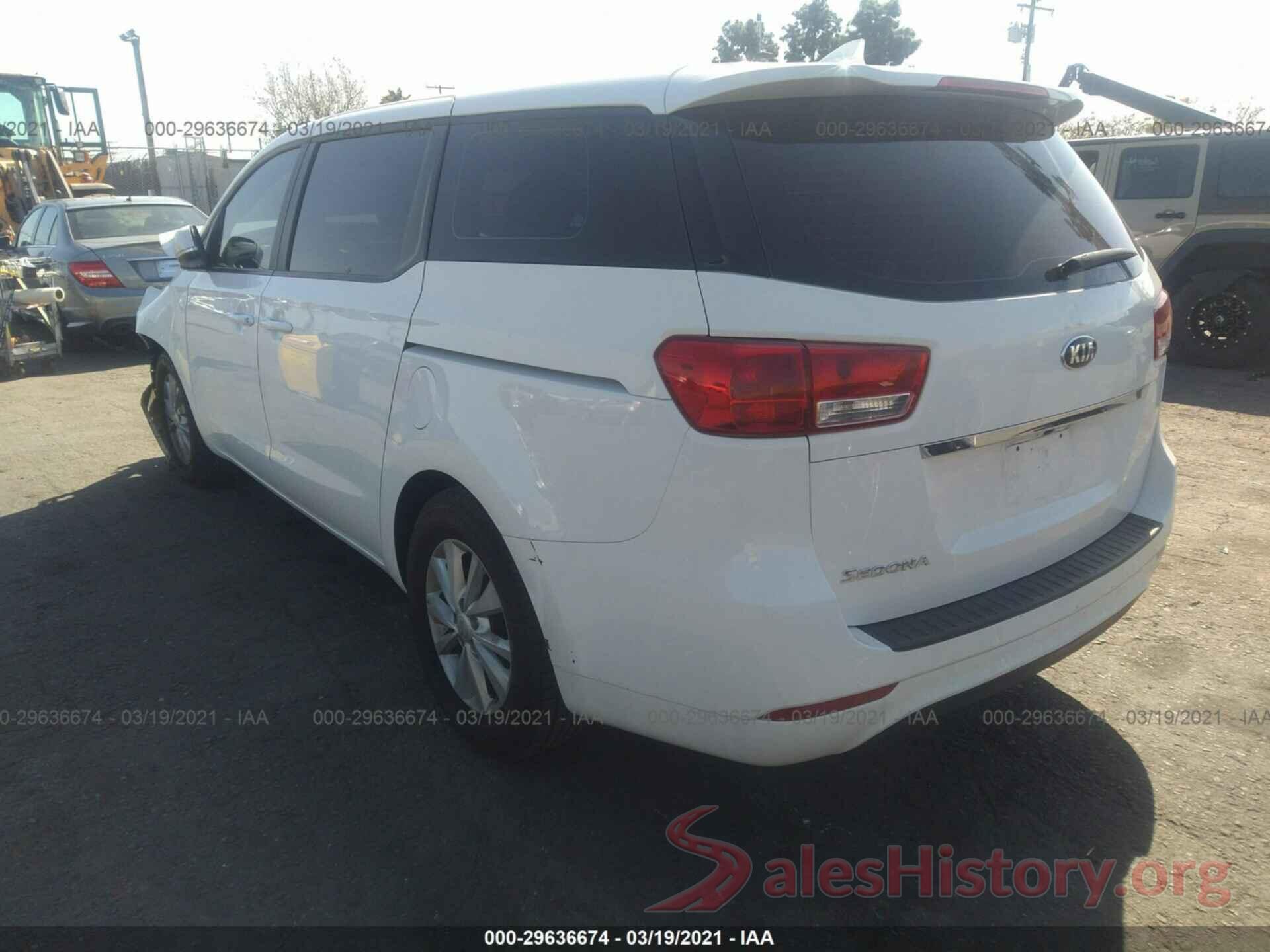 KNDMA5C18H6272580 2017 KIA SEDONA