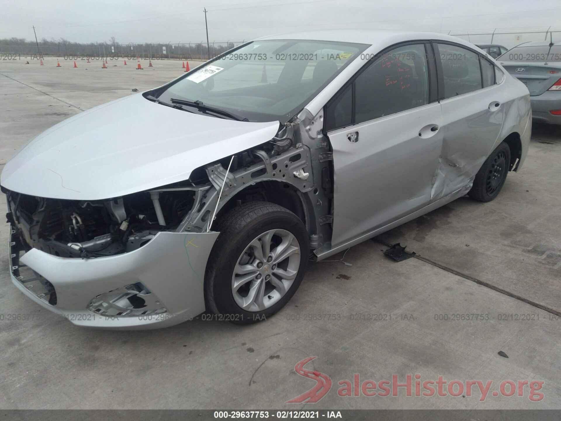 1G1BE5SM7K7116564 2019 CHEVROLET CRUZE