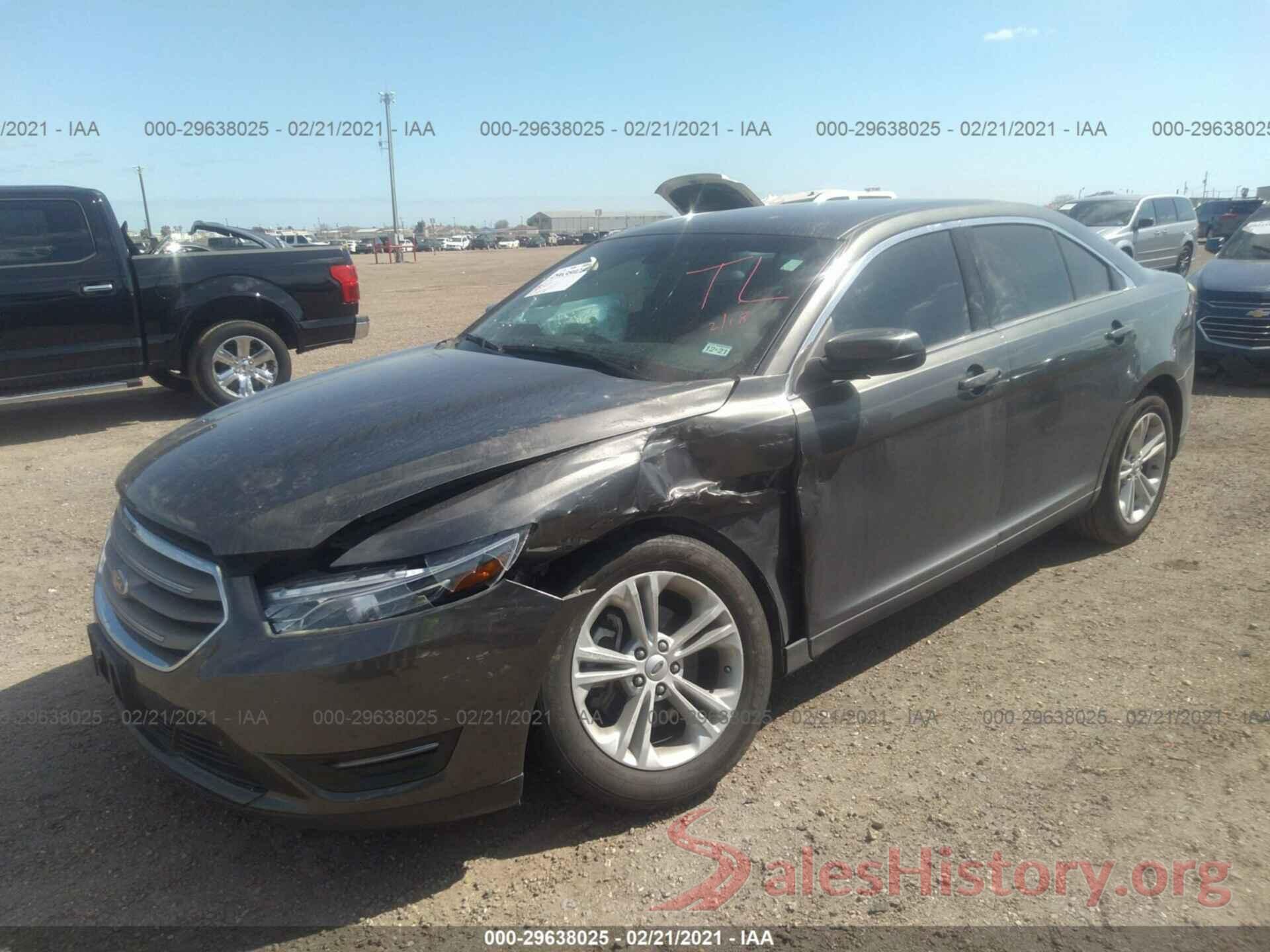 1FAHP2E8XJG119858 2018 FORD TAURUS