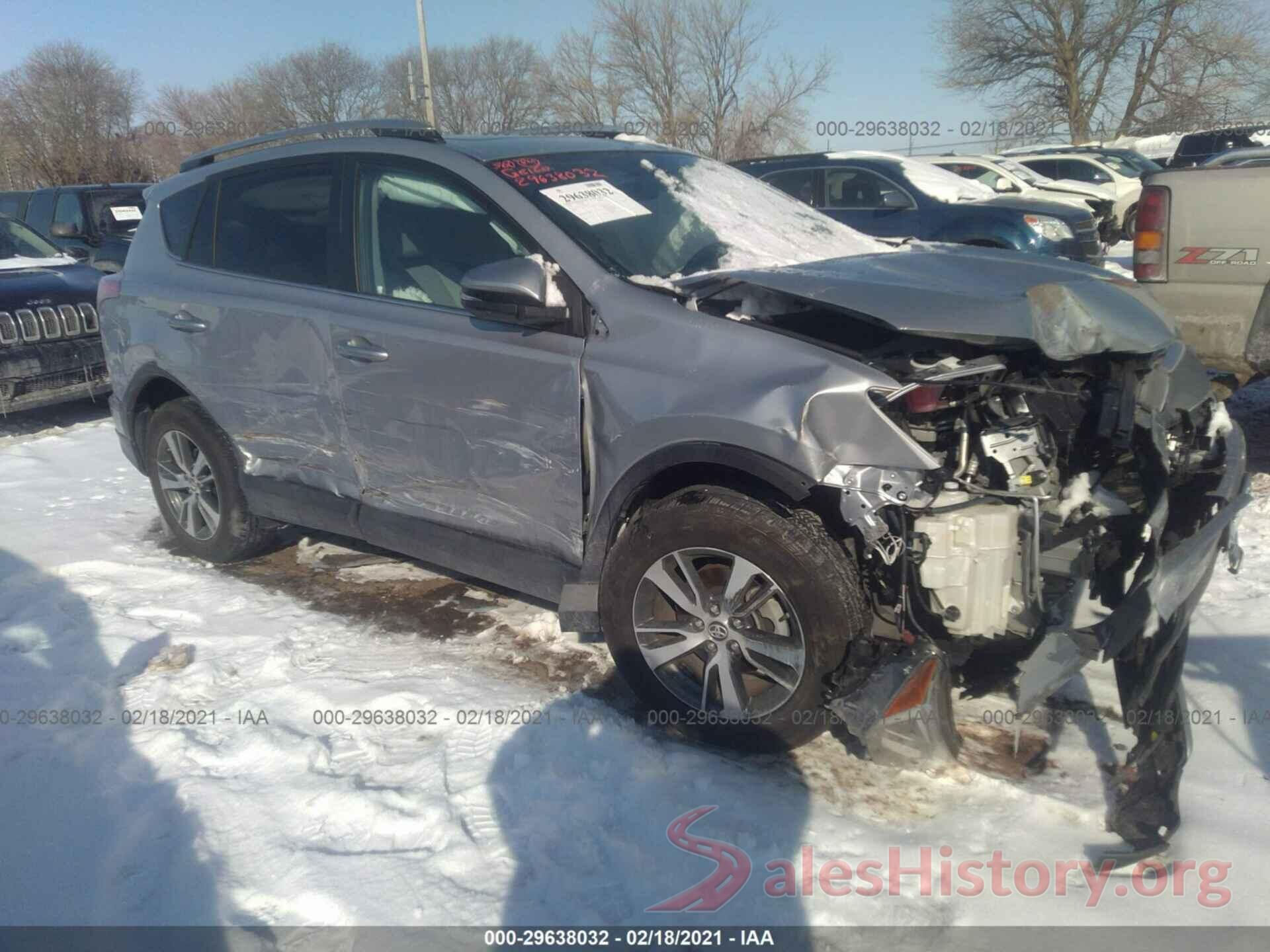 2T3WFREV9JW421004 2018 TOYOTA RAV4