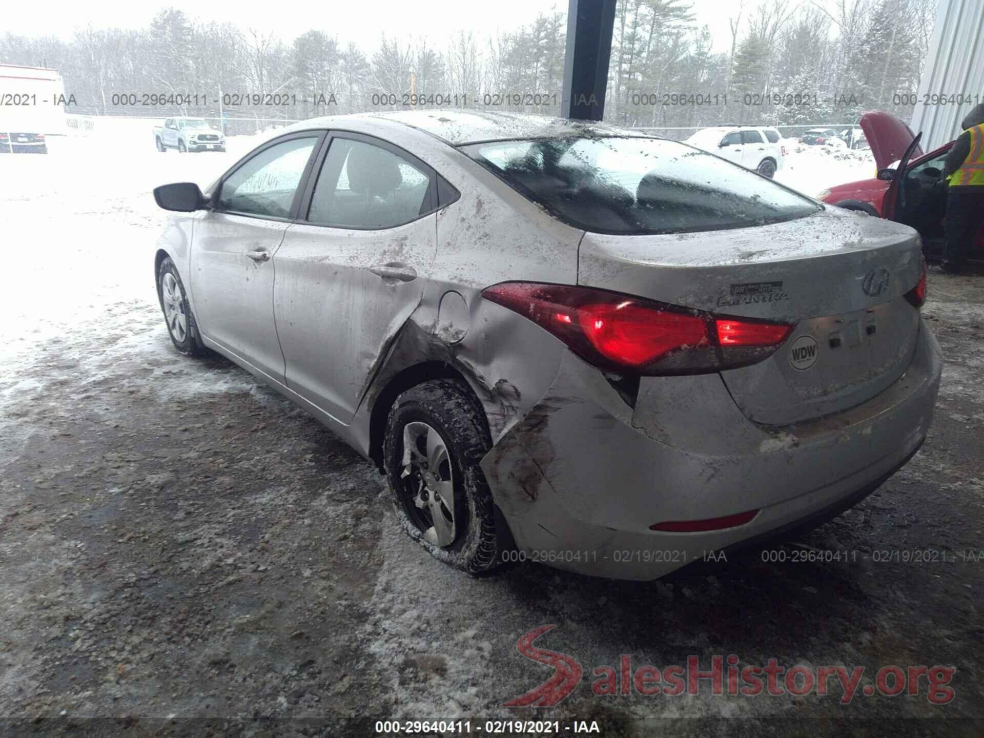 5NPDH4AE7GH750052 2016 HYUNDAI ELANTRA