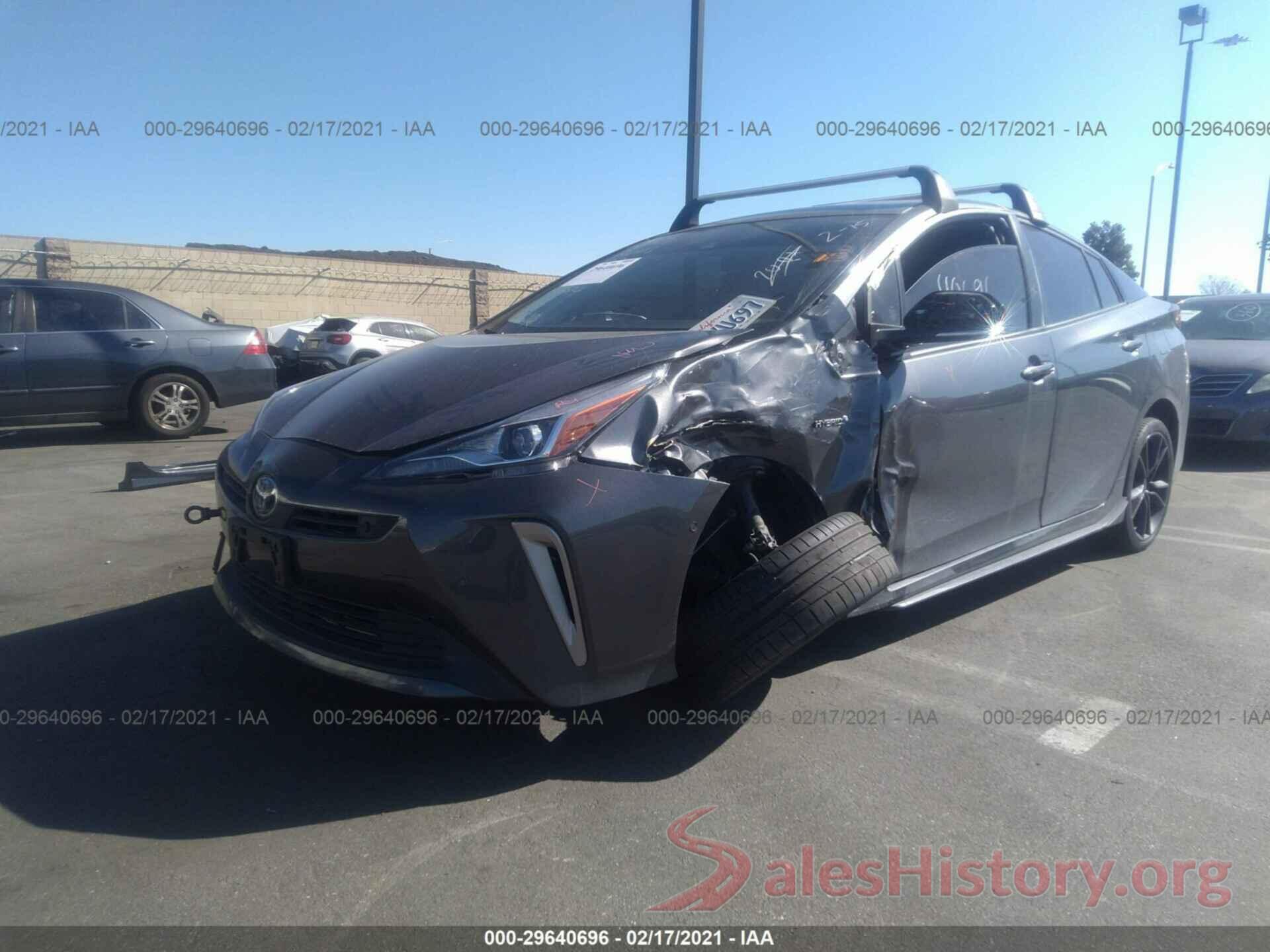 JTDKARFUXK3093275 2019 TOYOTA PRIUS