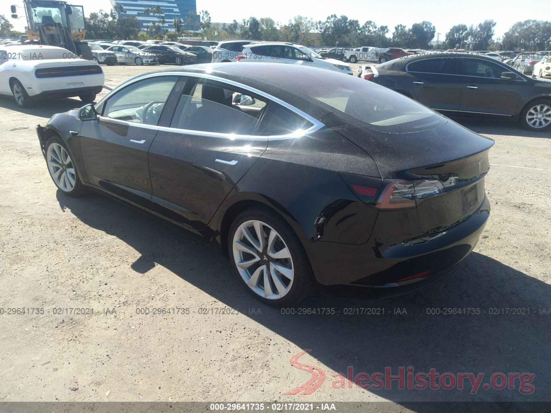 5YJ3E1EA6JF060275 2018 TESLA MODEL 3