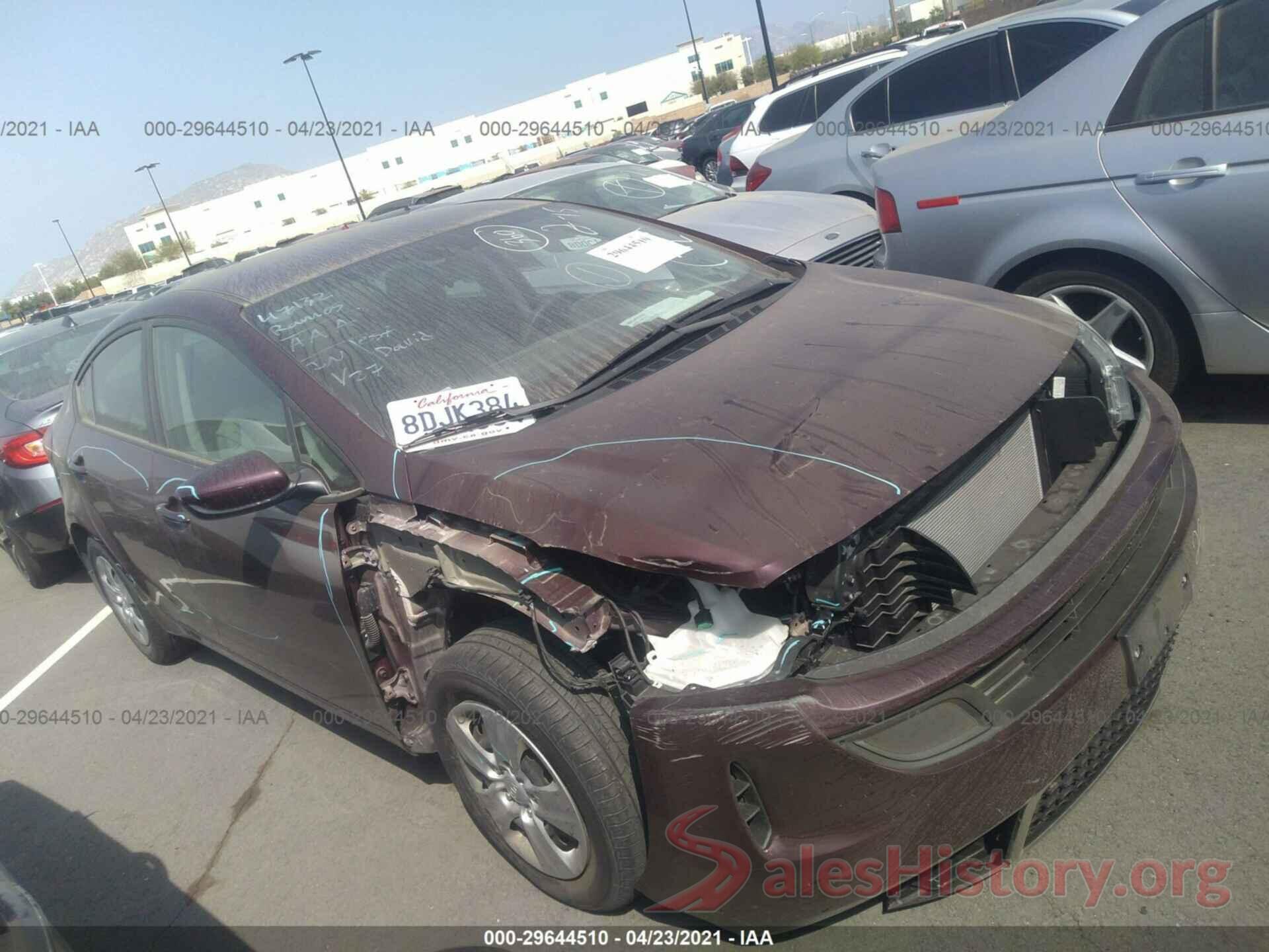 3KPFK4A71JE220800 2018 KIA FORTE