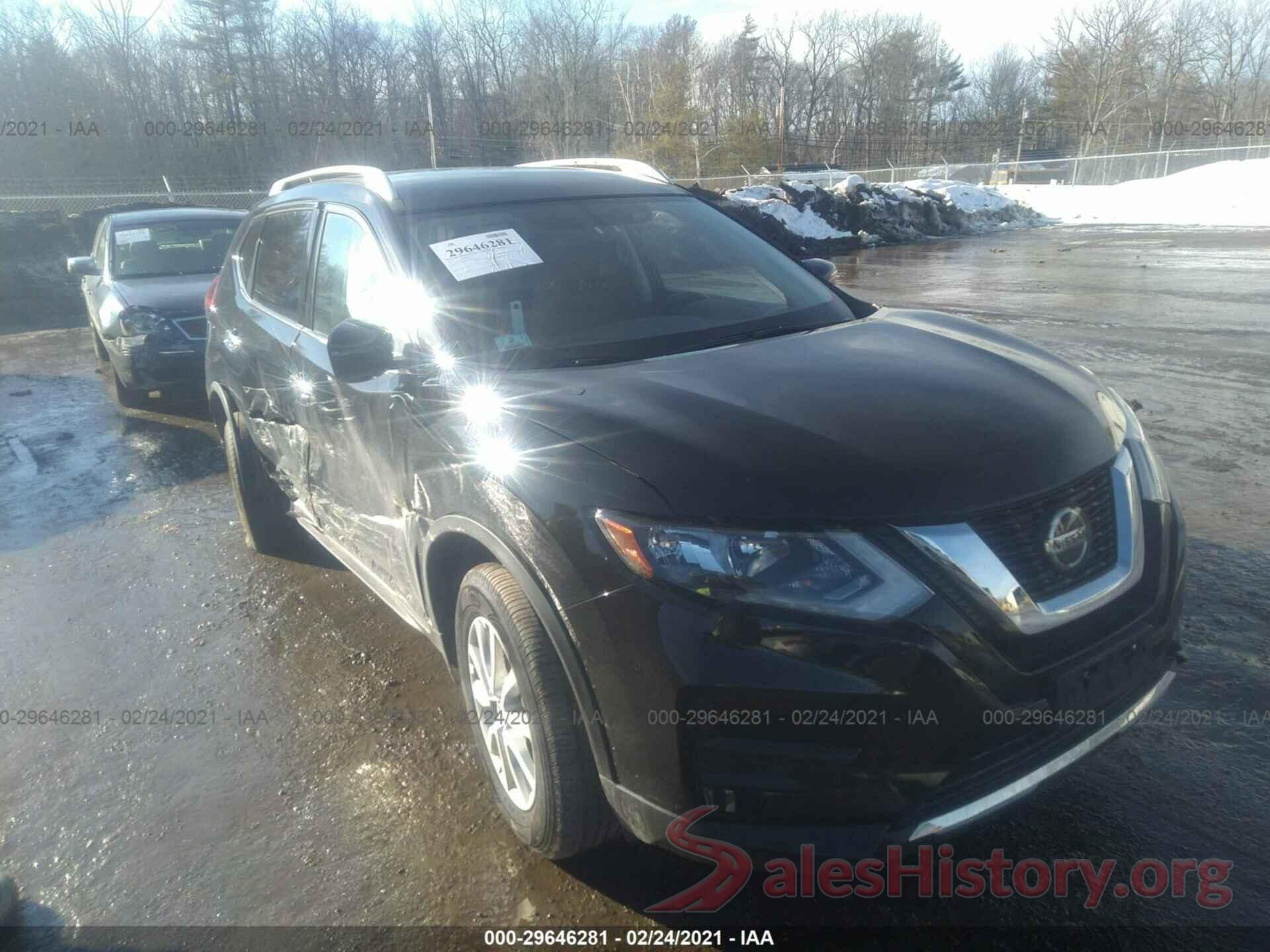 JN8AT2MV2JW329752 2018 NISSAN ROGUE