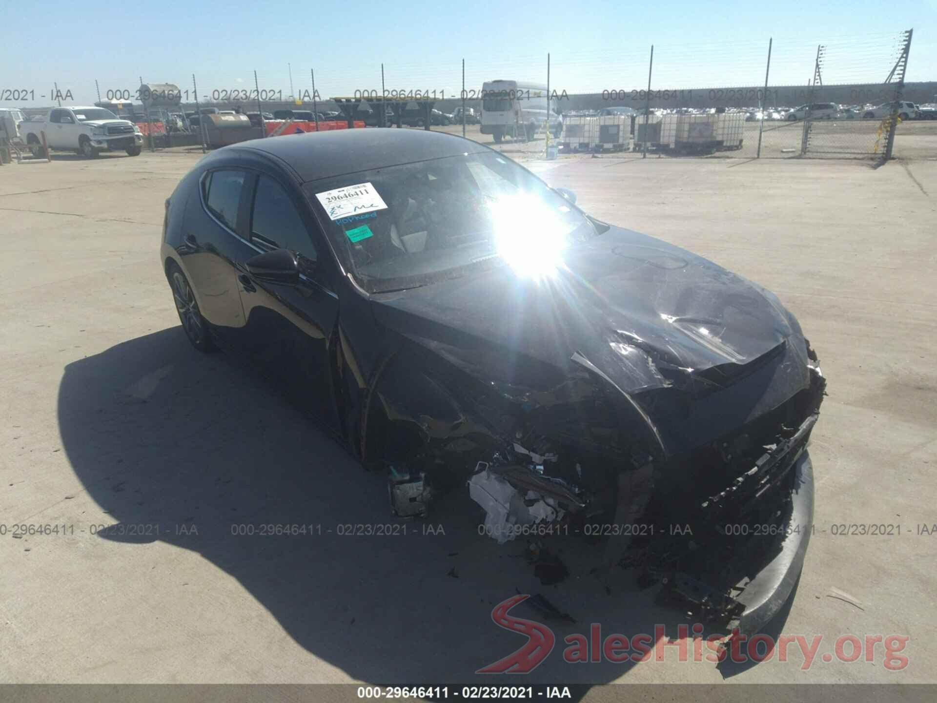 JM1BPBMMXK1133973 2019 MAZDA MAZDA3 HATCHBACK