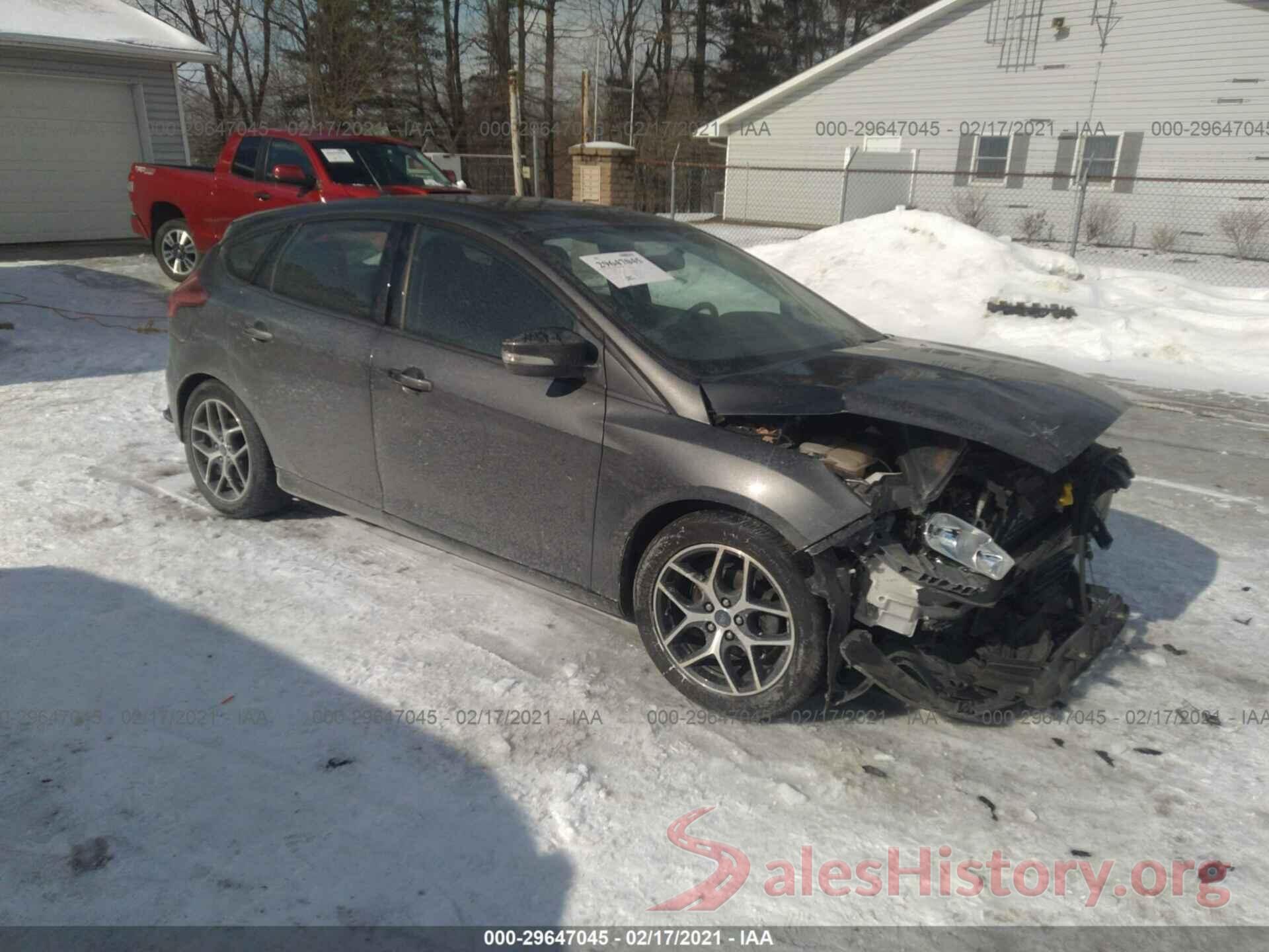 1FADP3M25JL267666 2018 FORD FOCUS