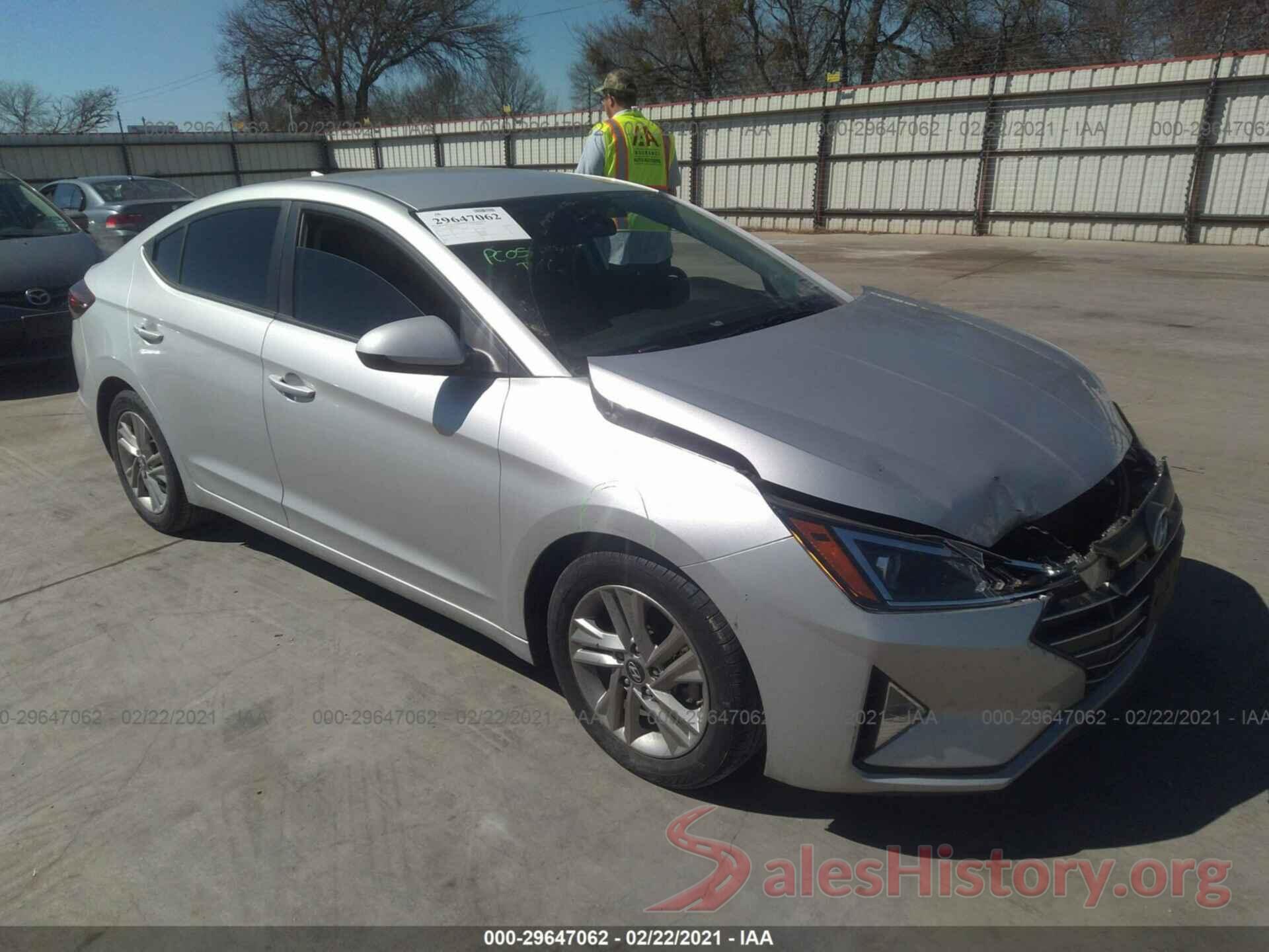 5NPD84LF8KH418958 2019 HYUNDAI ELANTRA