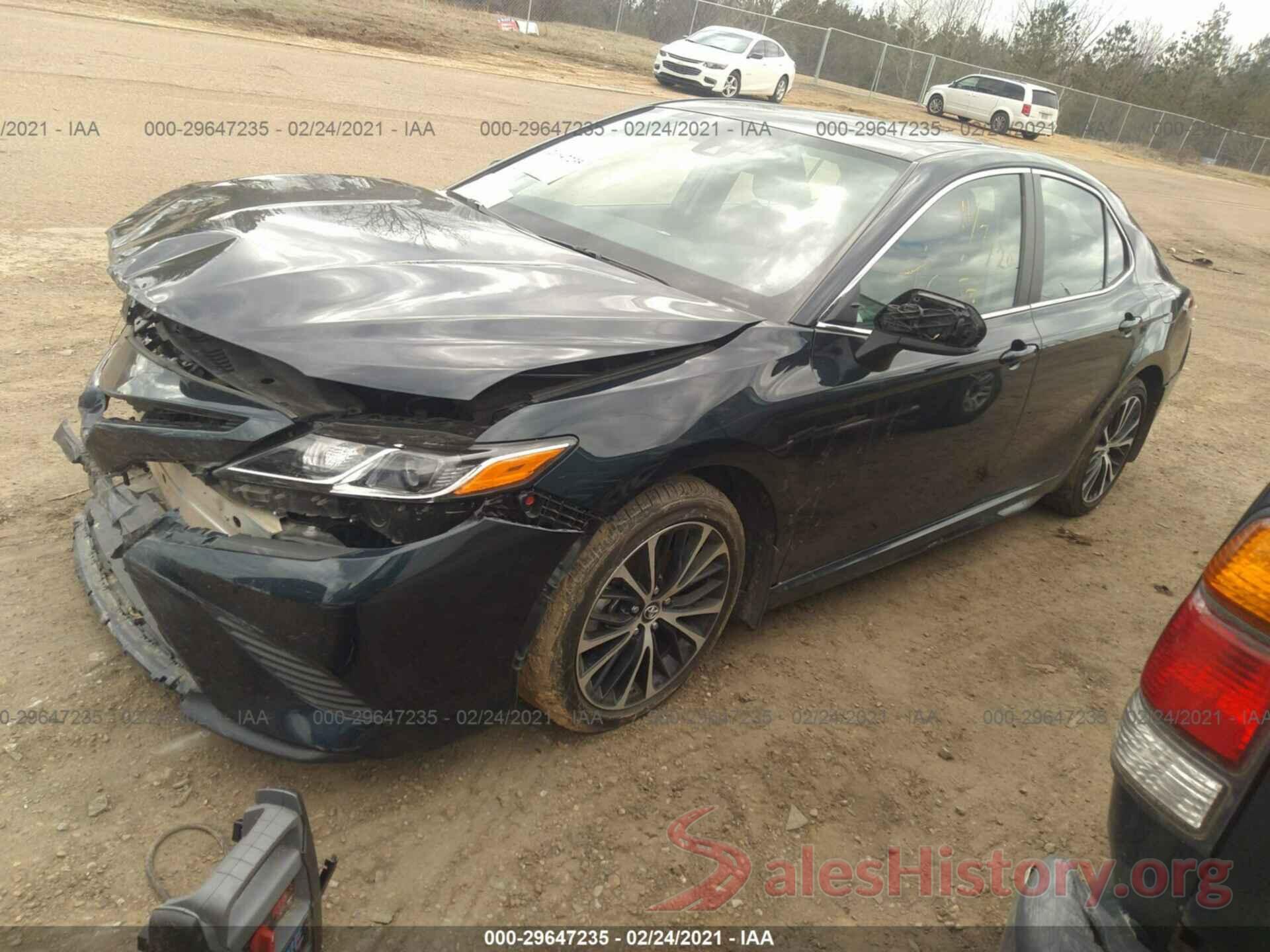 4T1B11HK4KU275587 2019 TOYOTA CAMRY