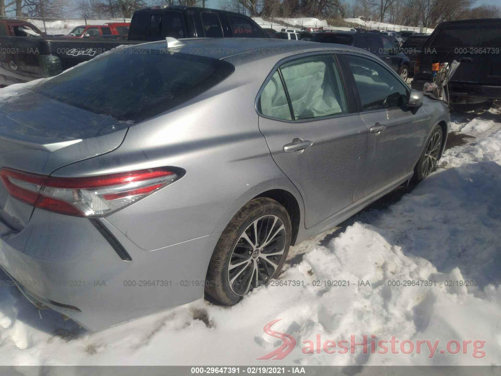 4T1B11HK3KU687998 2019 TOYOTA CAMRY