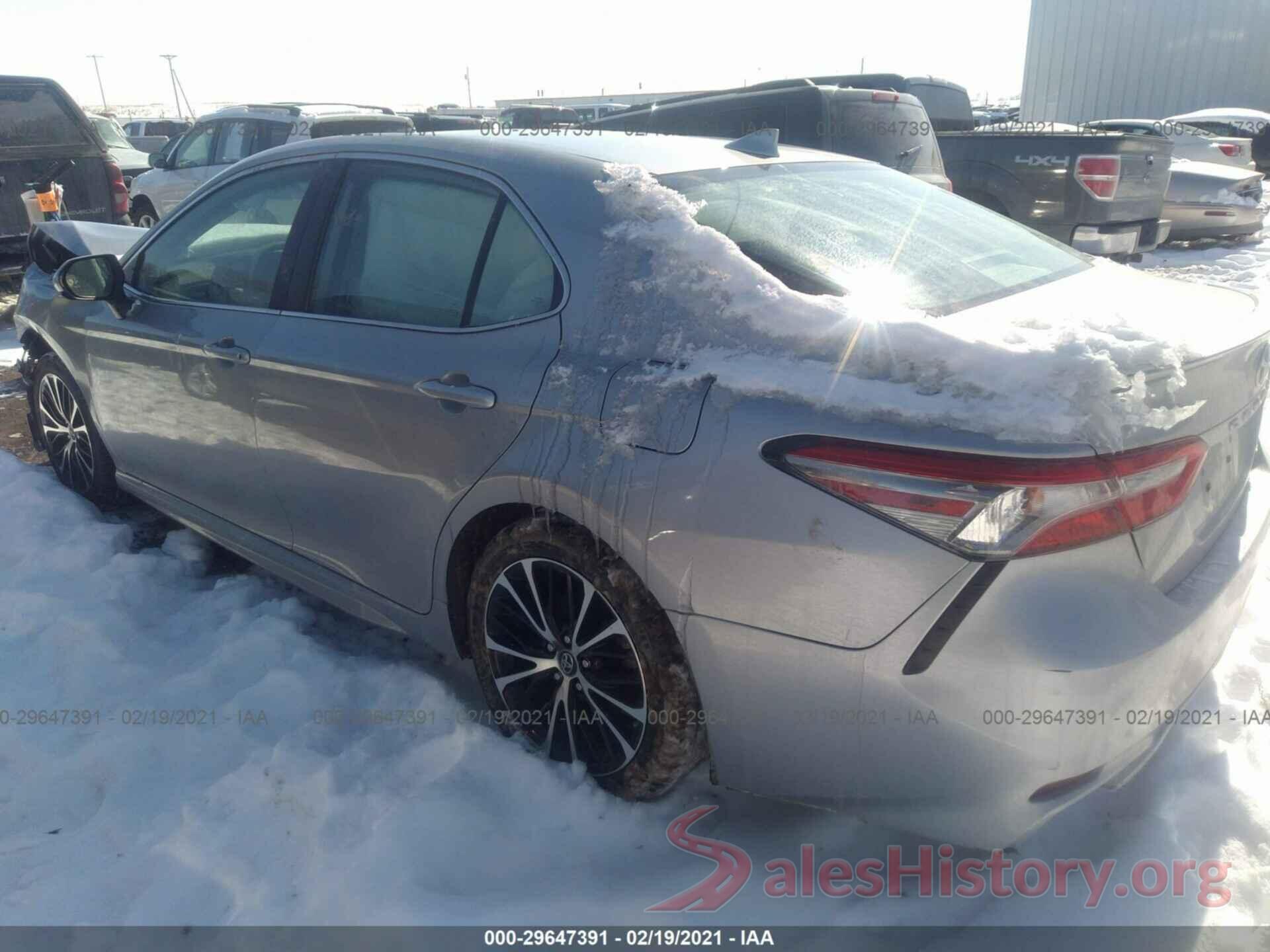 4T1B11HK3KU687998 2019 TOYOTA CAMRY