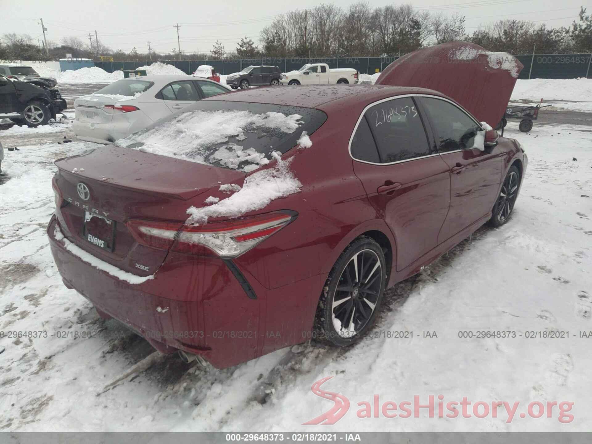 4T1B61HK0JU564272 2018 TOYOTA CAMRY