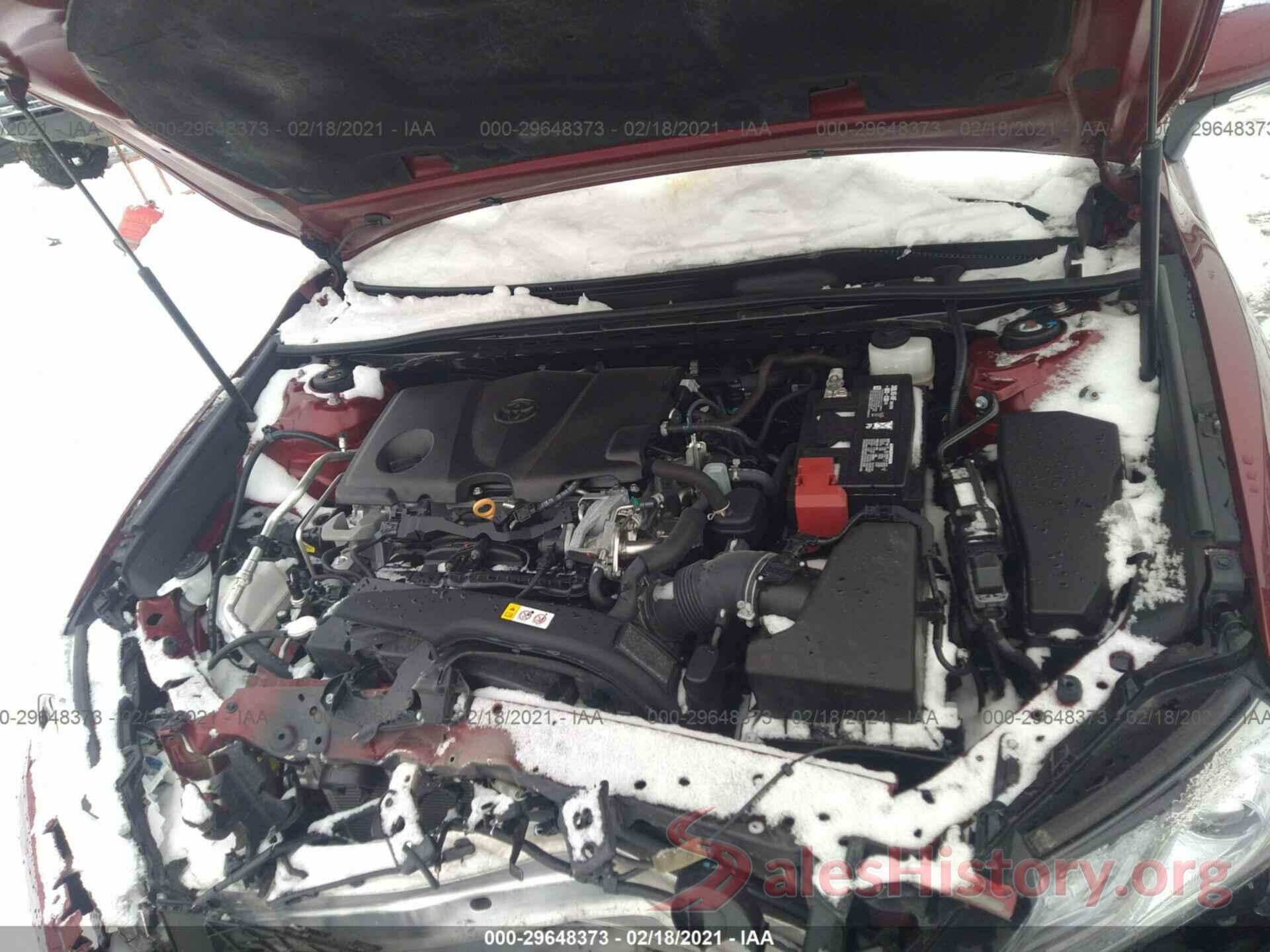 4T1B61HK0JU564272 2018 TOYOTA CAMRY