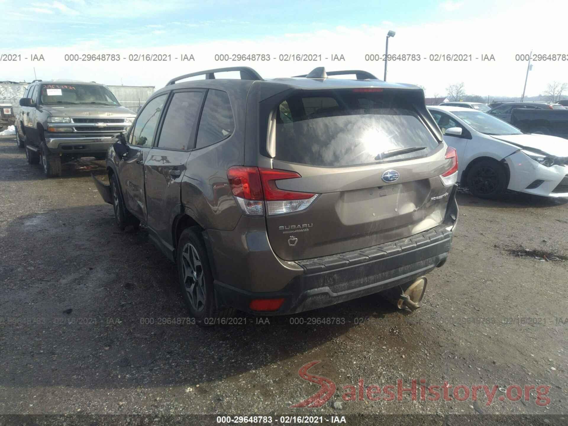 JF2SKAGCXKH588004 2019 SUBARU FORESTER