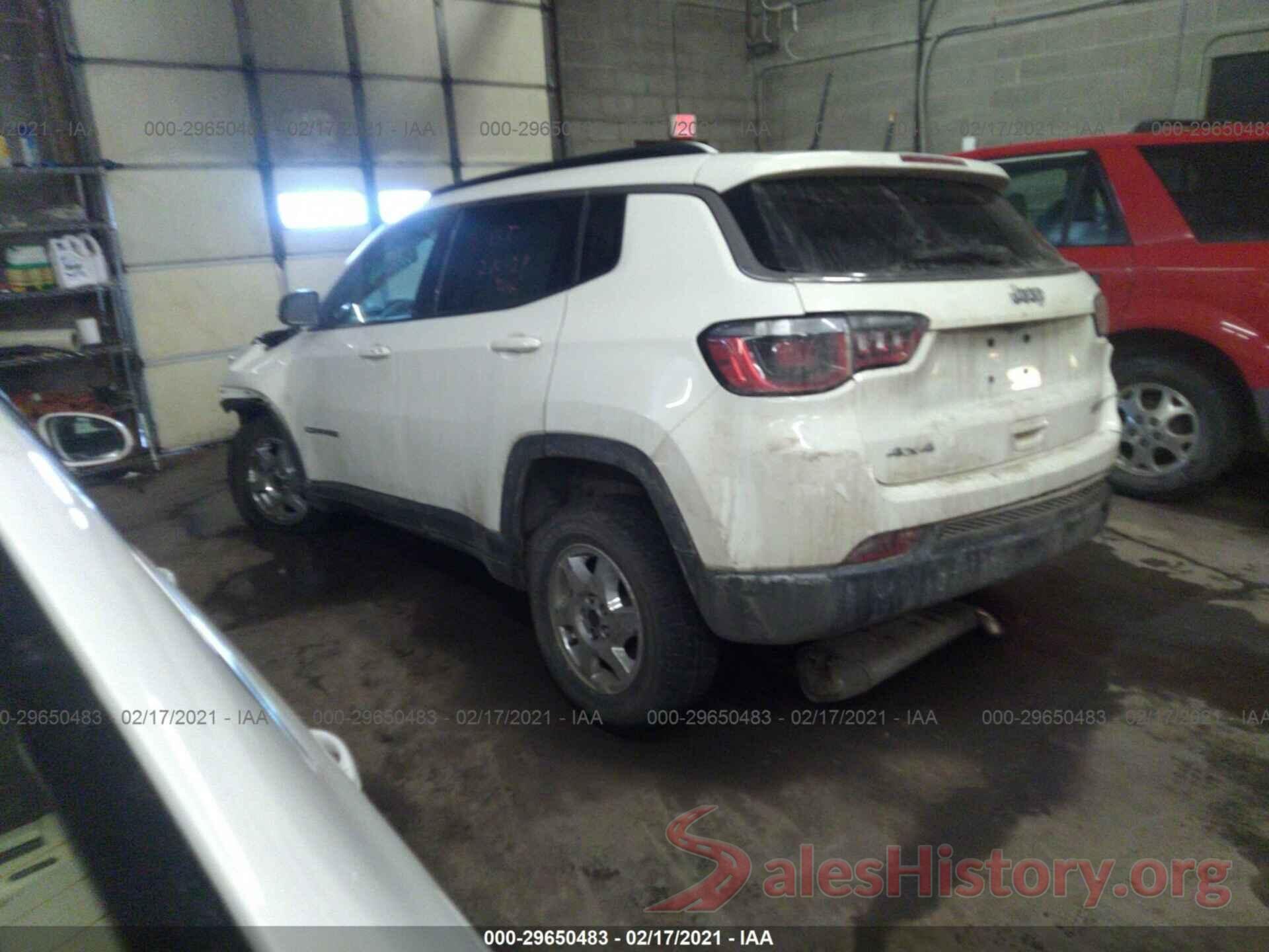 3C4NJDBB4JT479150 2018 JEEP COMPASS