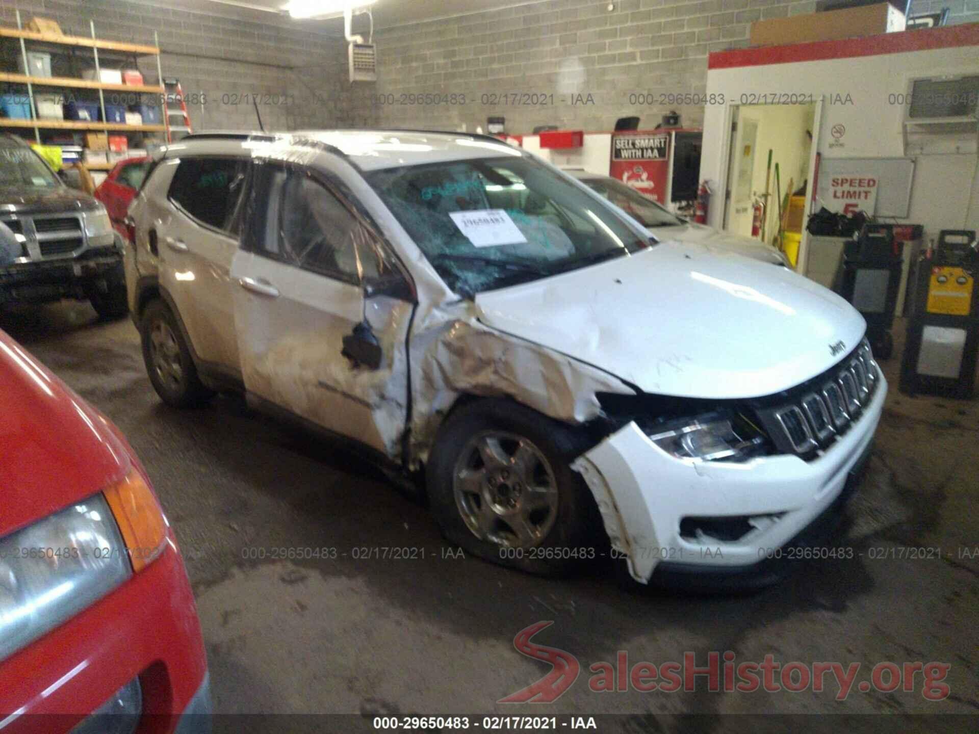 3C4NJDBB4JT479150 2018 JEEP COMPASS