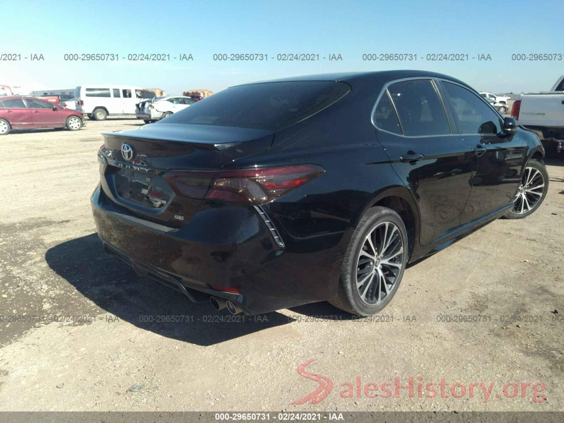 JTNB11HK3J3038481 2018 TOYOTA CAMRY