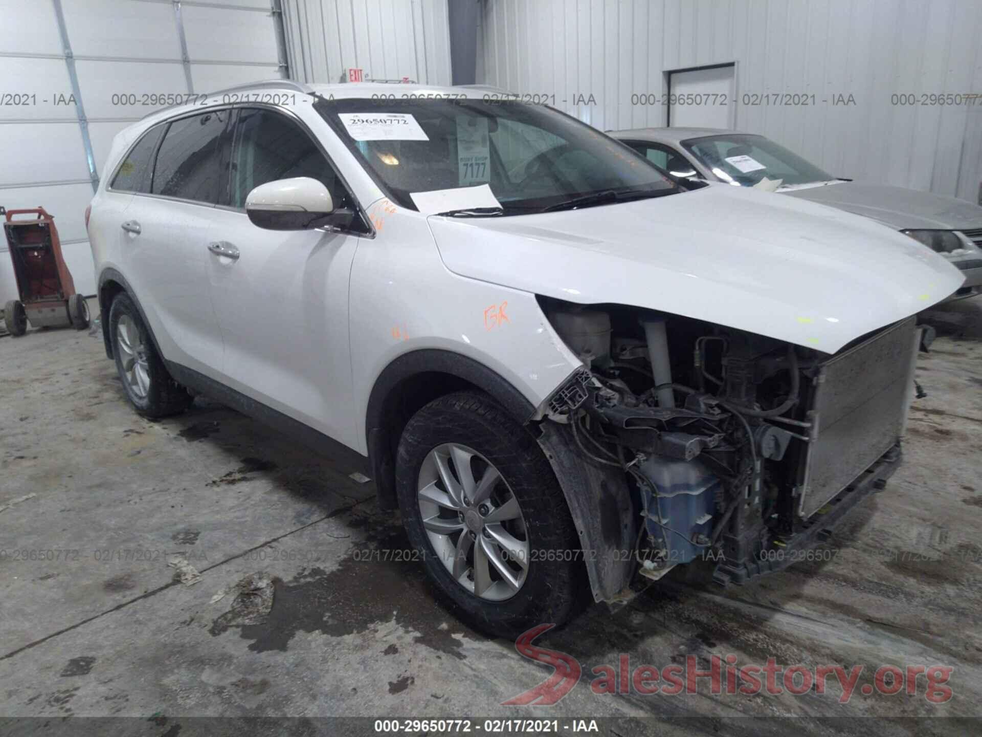 5XYPGDA3XHG230600 2017 KIA SORENTO