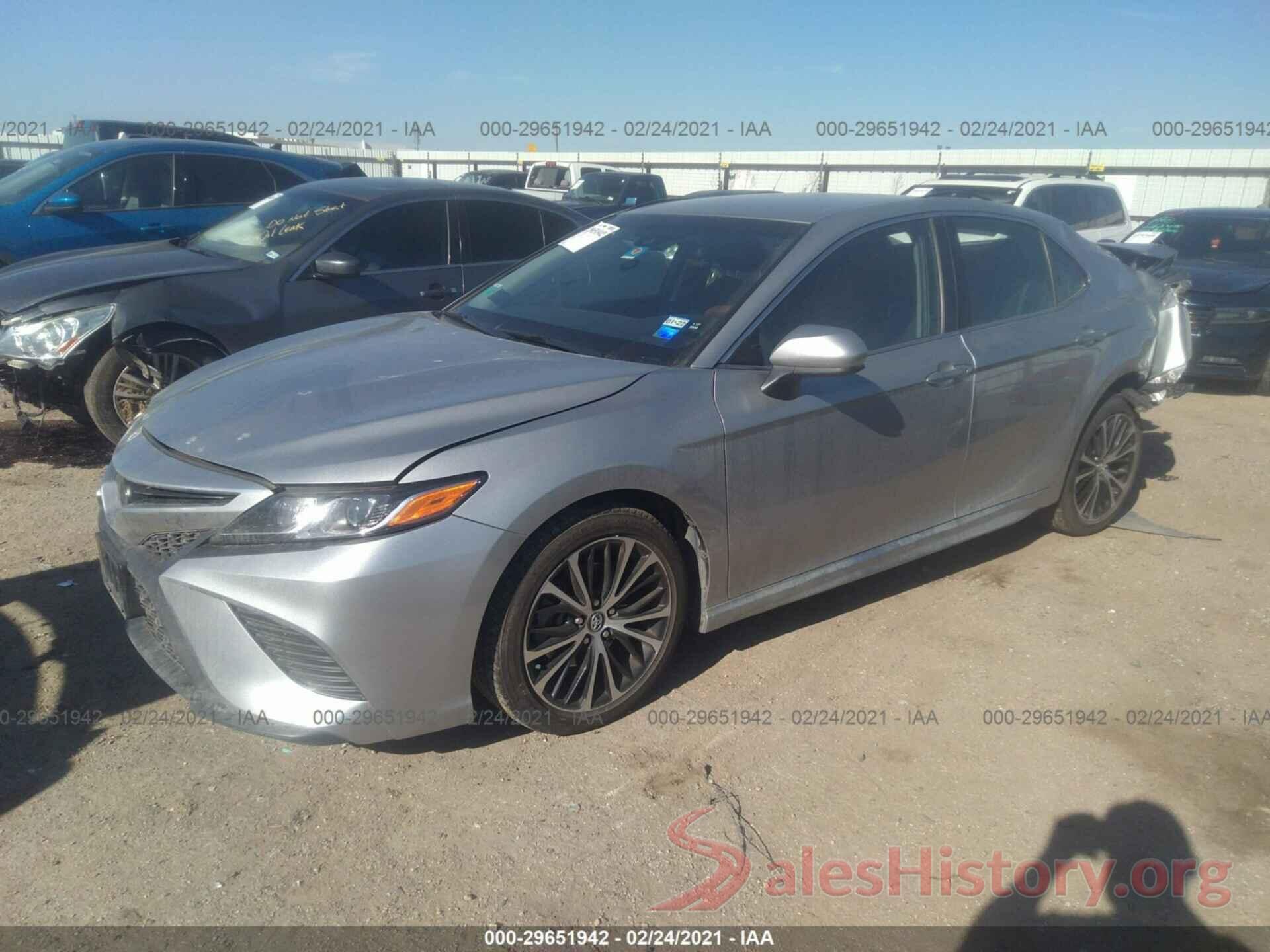 4T1B11HK9JU595650 2018 TOYOTA CAMRY